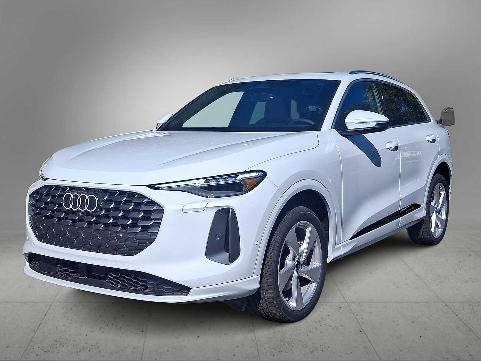 Thumbnail: 2025 Audi Q5 - 1