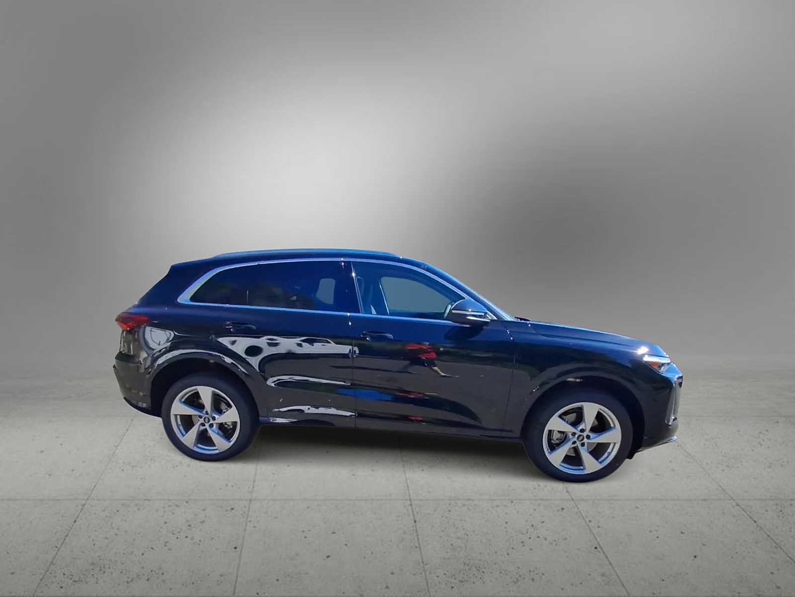 Thumbnail: 2025 Audi Q5 - 9