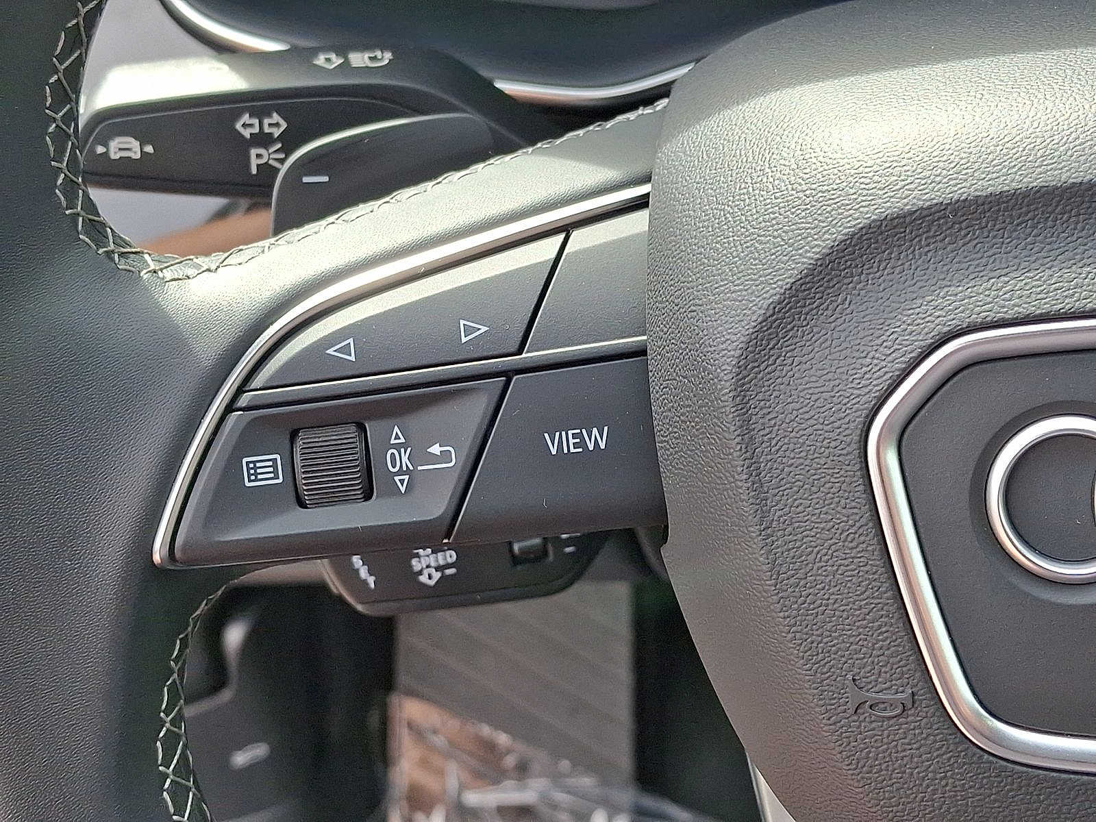 Thumbnail: 2025 Audi Q7 - 16