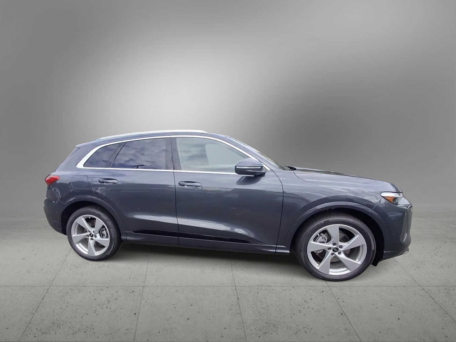Thumbnail: 2025 Audi Q5 - 9