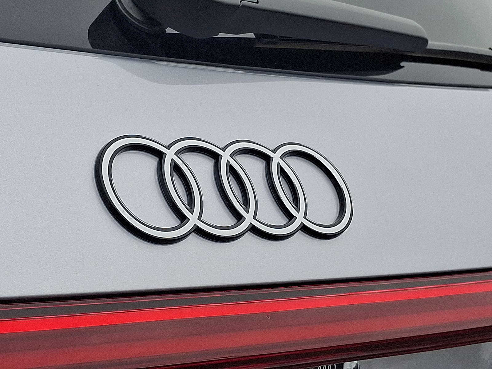 Thumbnail: 2025 Audi Q5 - 18