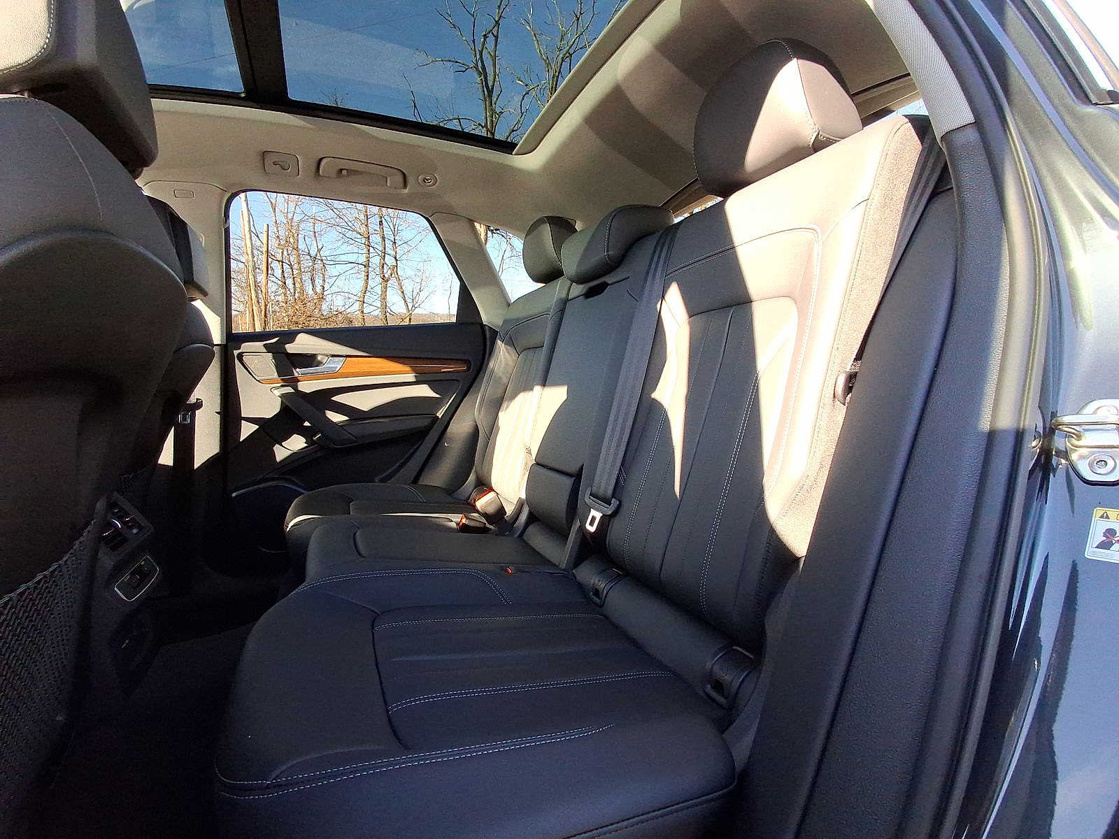 Thumbnail: 2025 Audi Q5 - 19