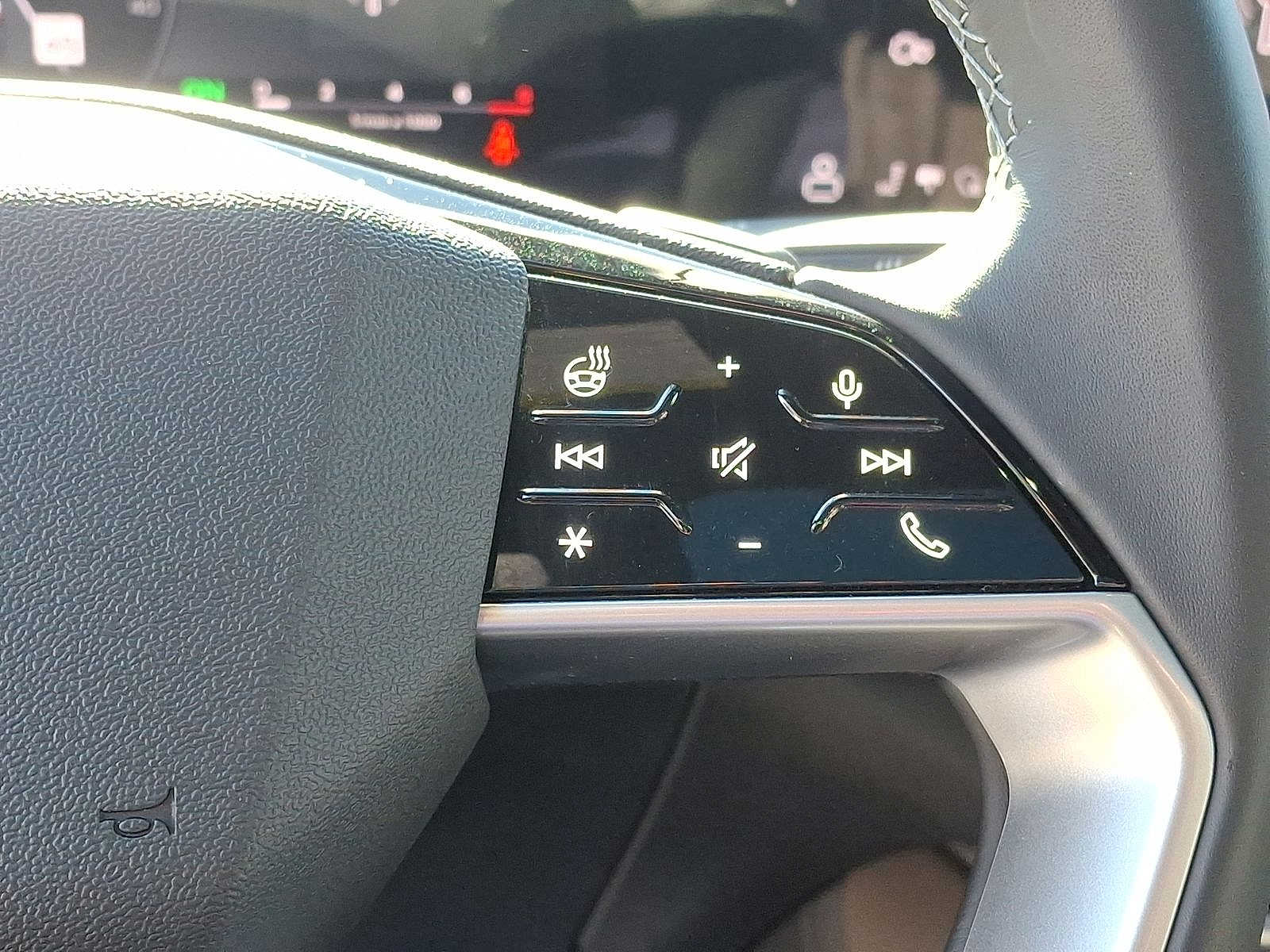 Thumbnail: 2025 Audi Q5 - 18