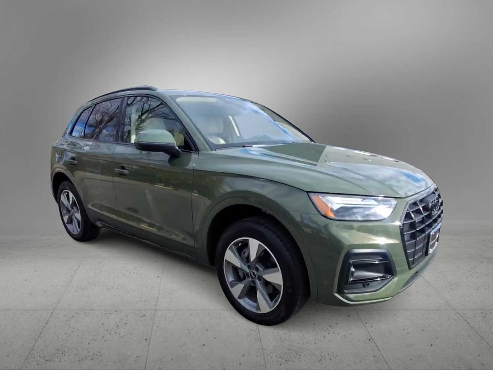 Thumbnail: 2025 Audi Q5 - 2