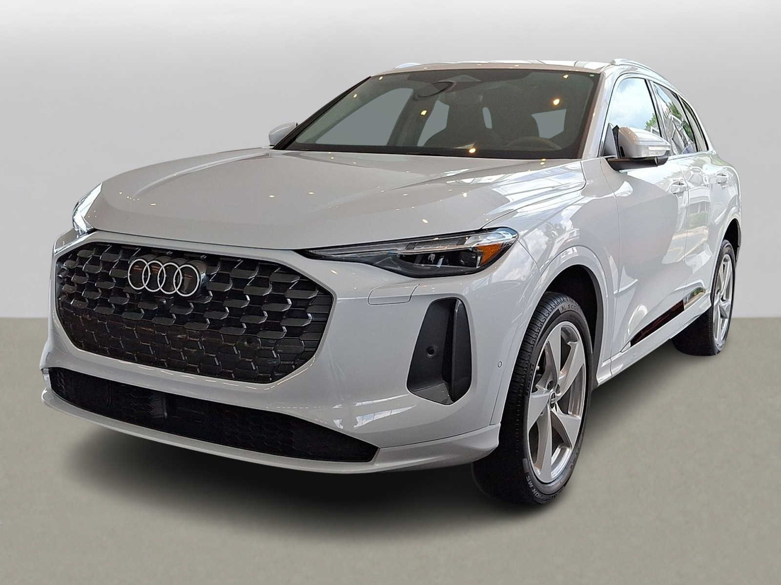 Thumbnail: 2025 Audi Q5 - 1