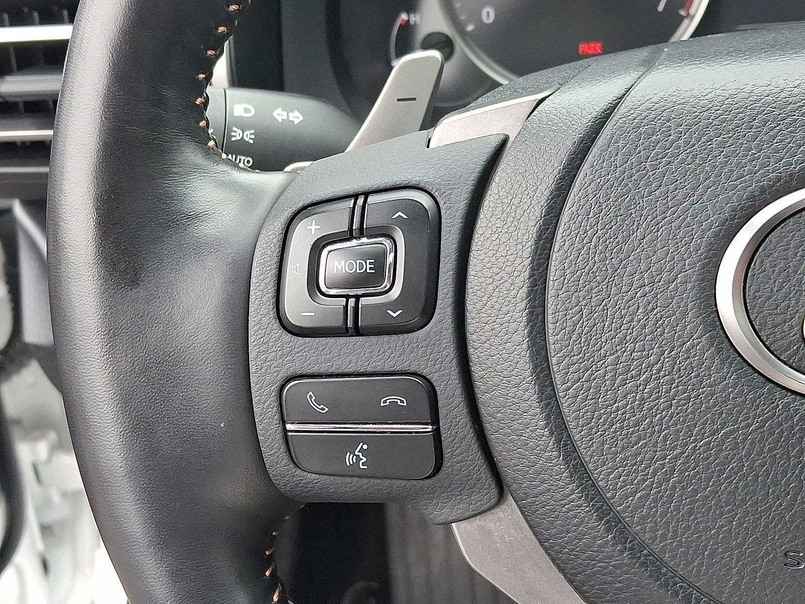 Thumbnail: 2022 Lexus RC - 17