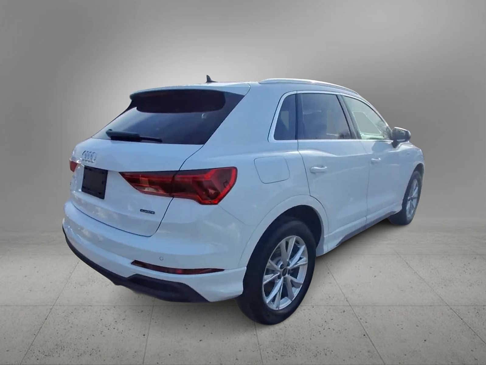 Thumbnail: 2025 Audi Q3 - 8