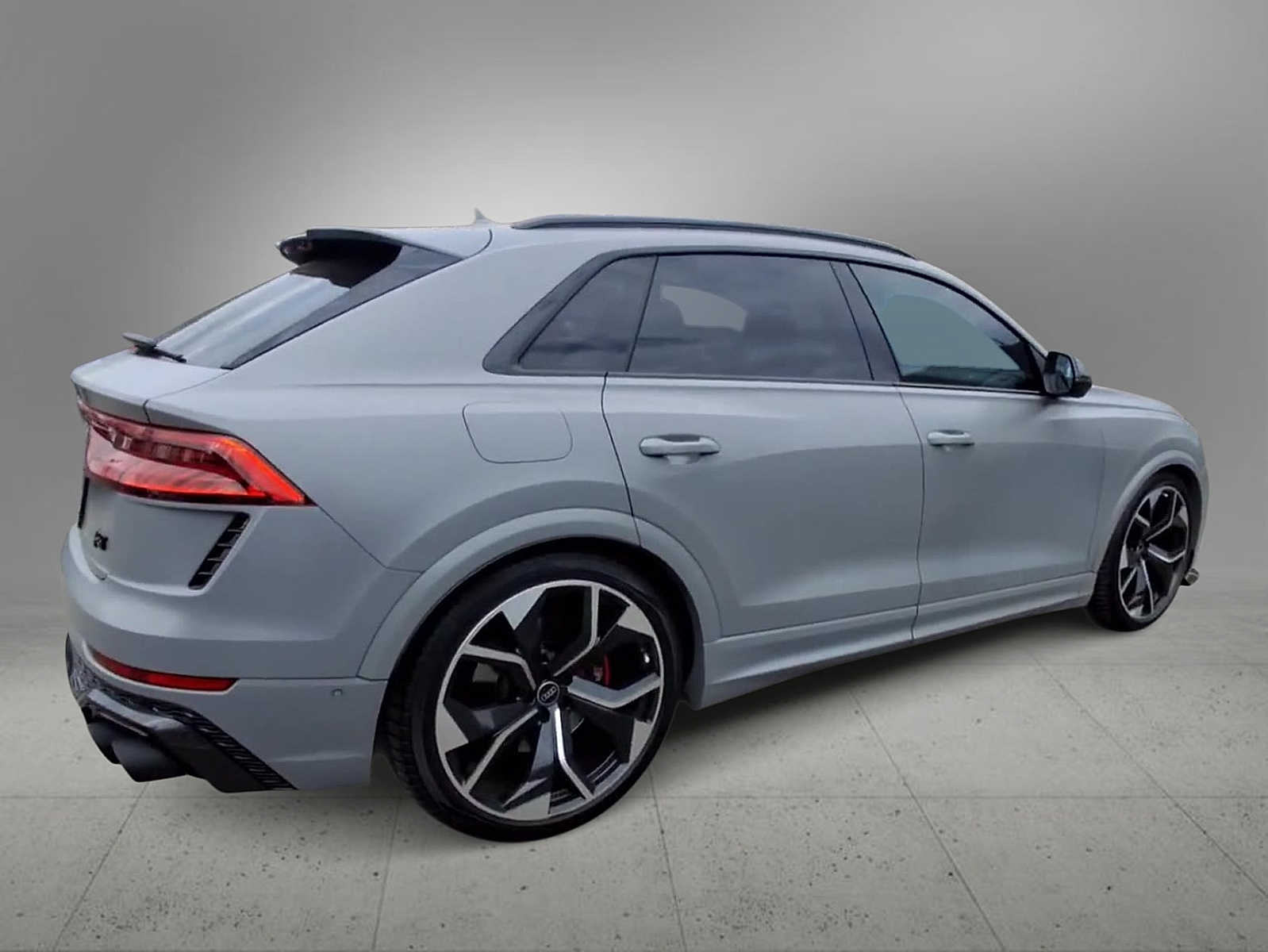 Thumbnail: 2024 Audi RS Q8 - 8