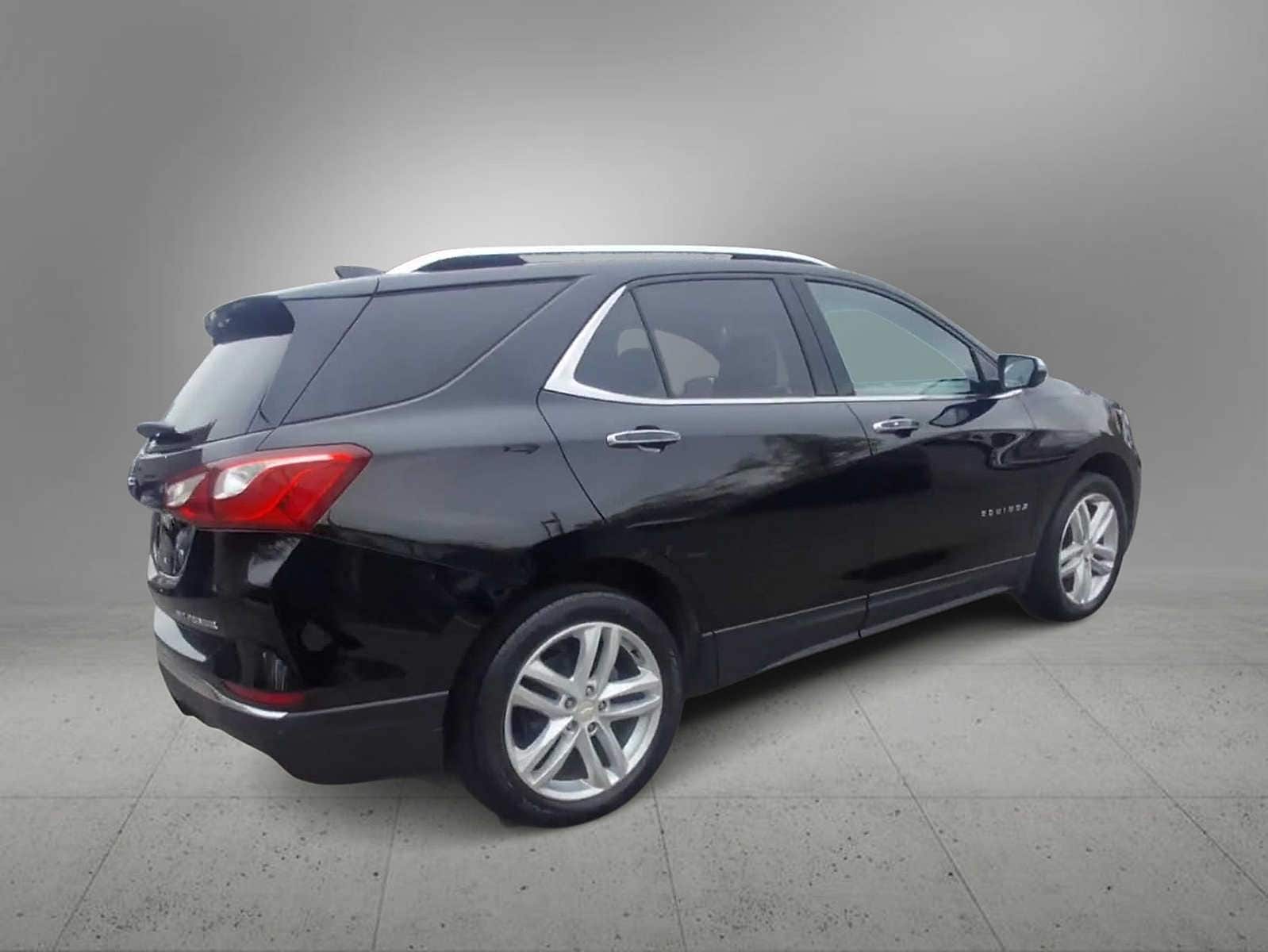 Thumbnail: 2020 Chevrolet Equinox - 8