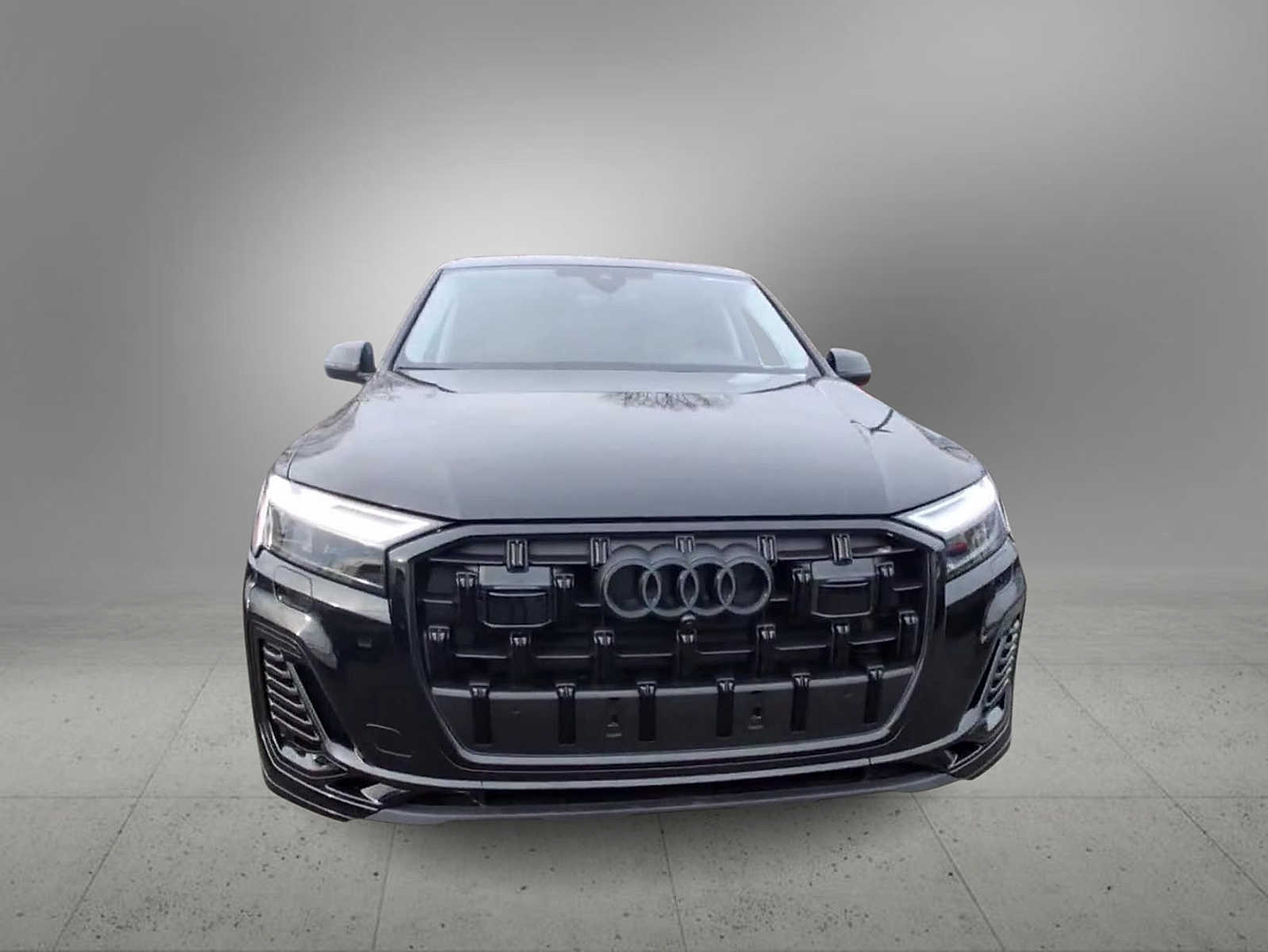 Thumbnail: 2026 Audi Q7 - 3