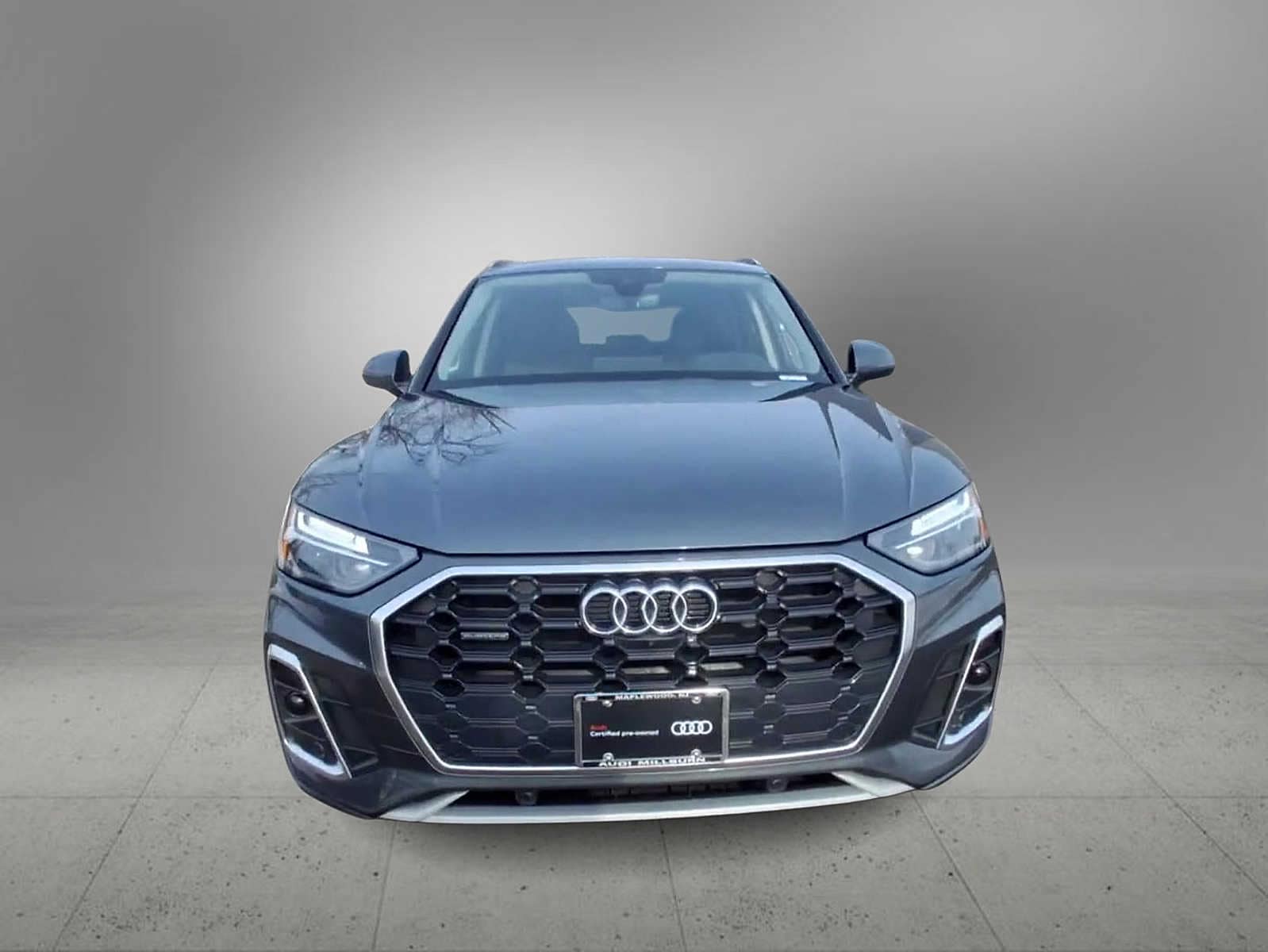 Thumbnail: 2023 Audi Q5 - 3