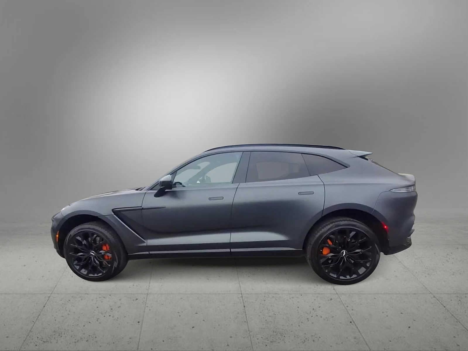 Thumbnail: 2021 Aston Martin DBX - 5