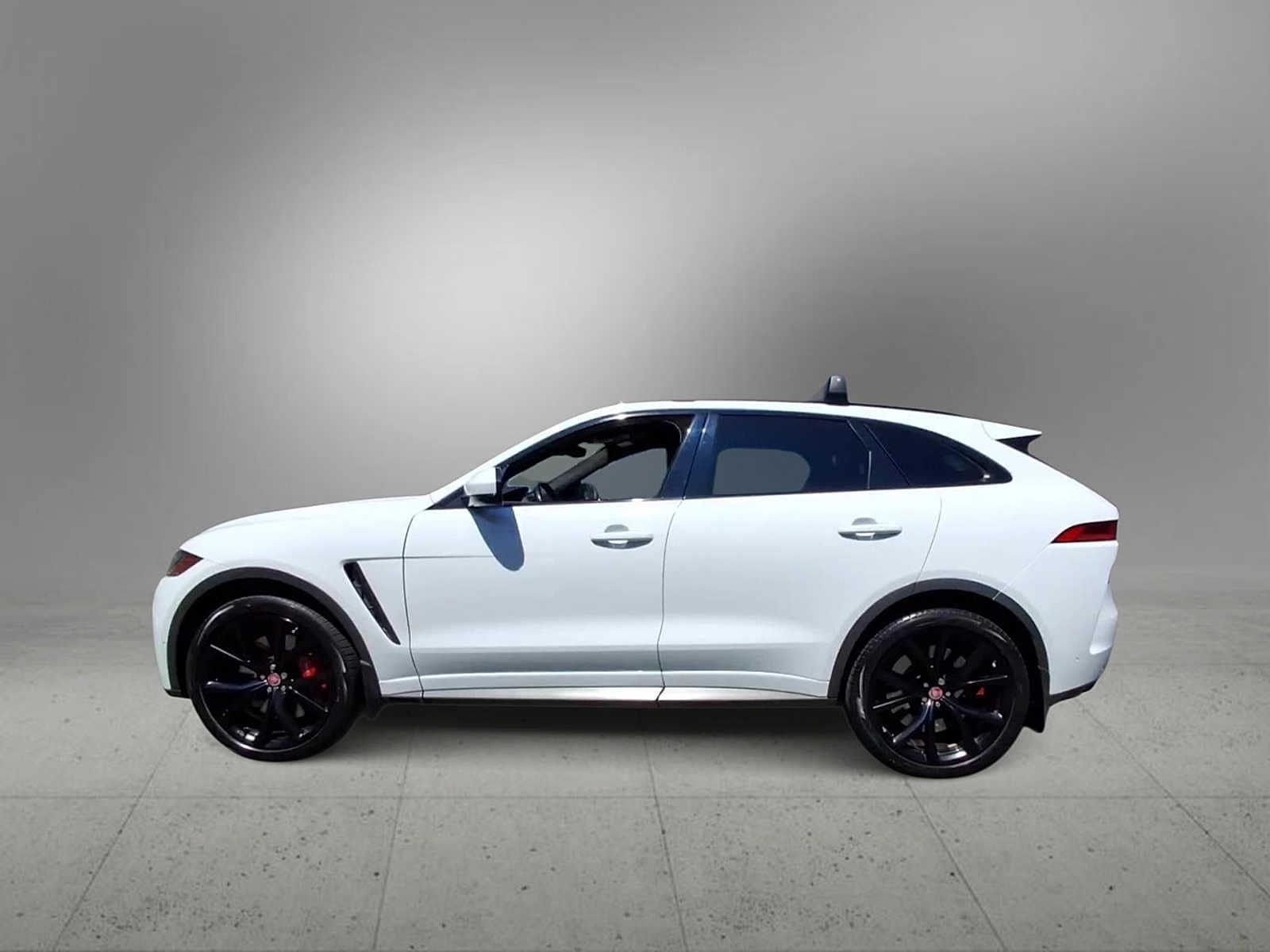Thumbnail: 2020 Jaguar F-Pace - 5