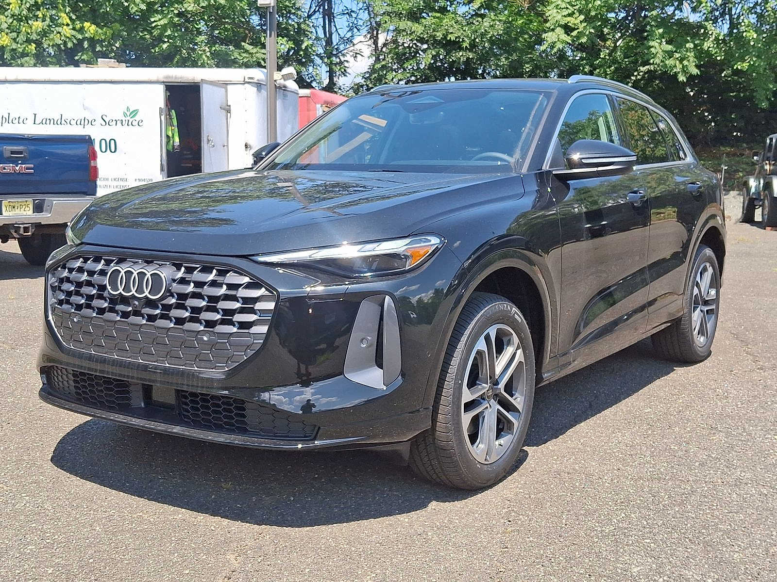 Thumbnail: 2025 Audi Q5 - 10