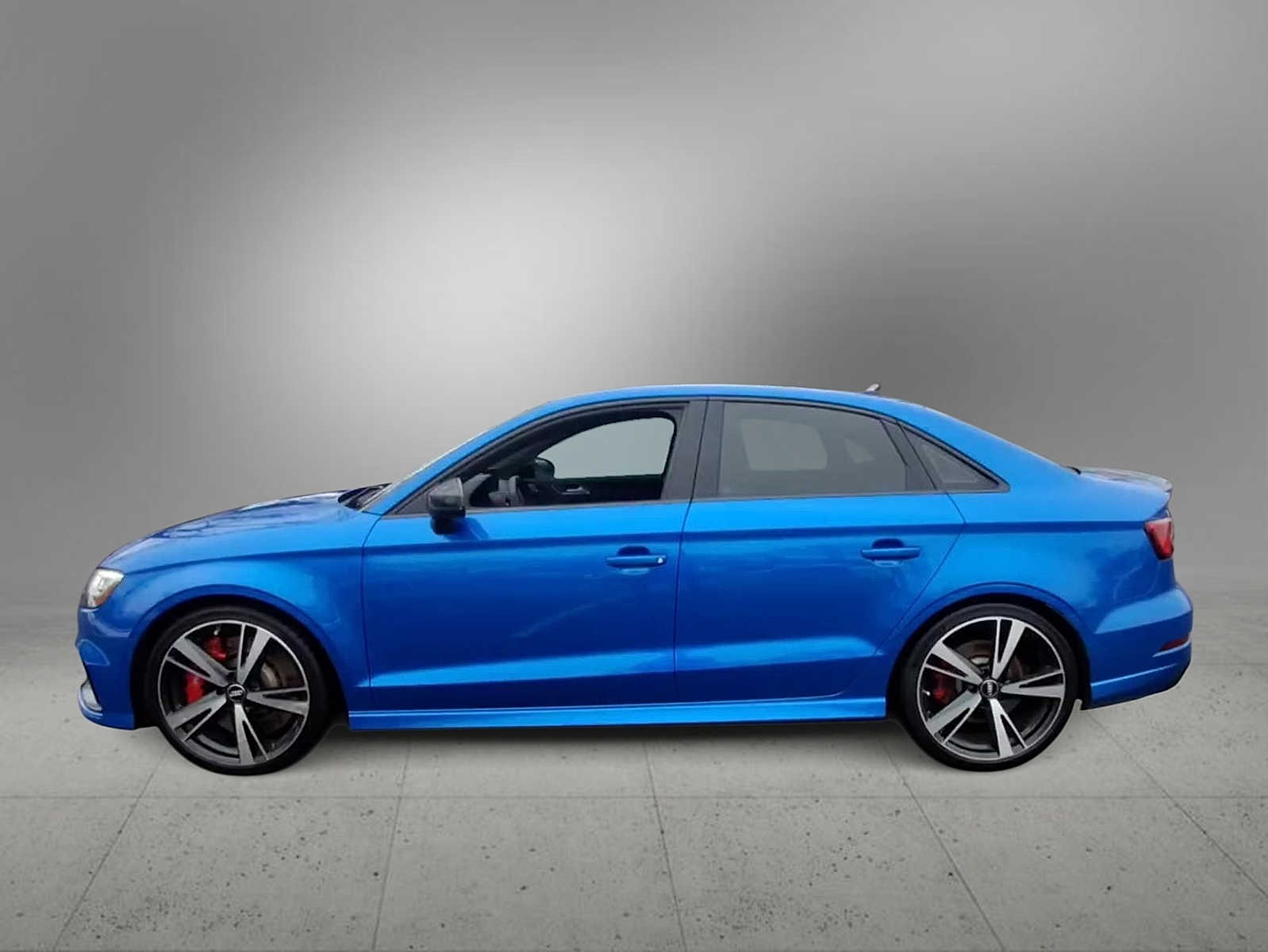 Thumbnail: 2019 Audi RS 3 - 5
