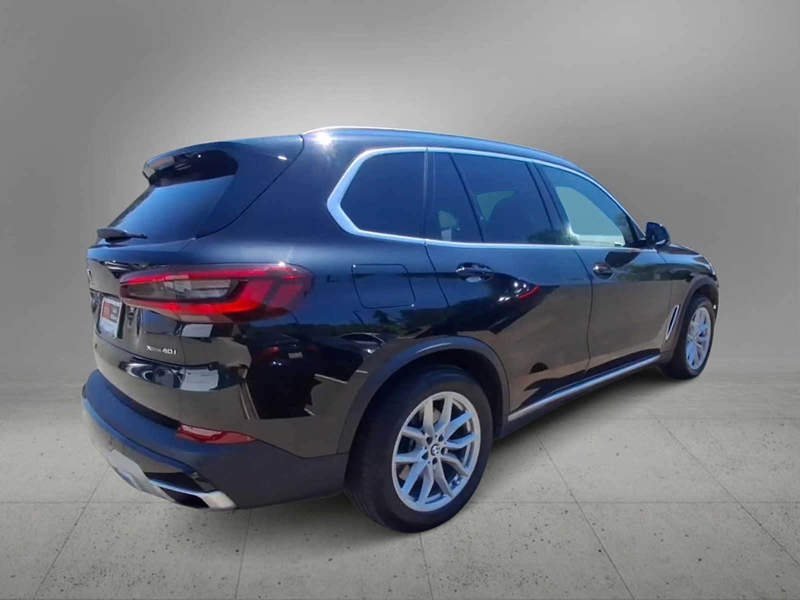 Thumbnail: 2022 BMW X5 - 8