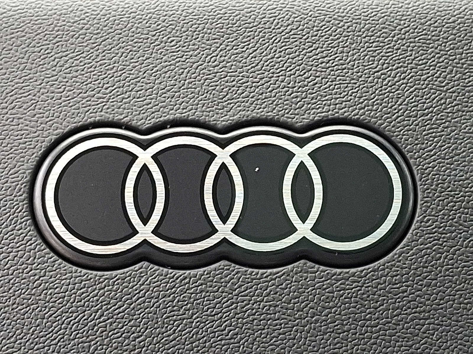 Thumbnail: 2025 Audi Q4 e-tron - 19