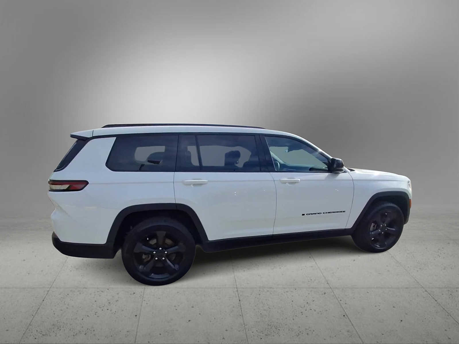 Thumbnail: 2023 Jeep Grand Cherokee - 9