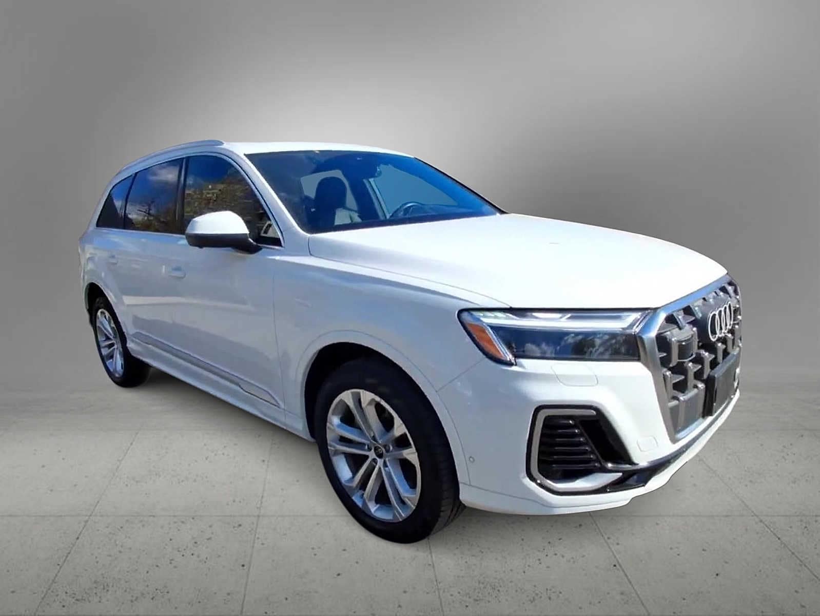 Thumbnail: 2025 Audi Q7 - 2