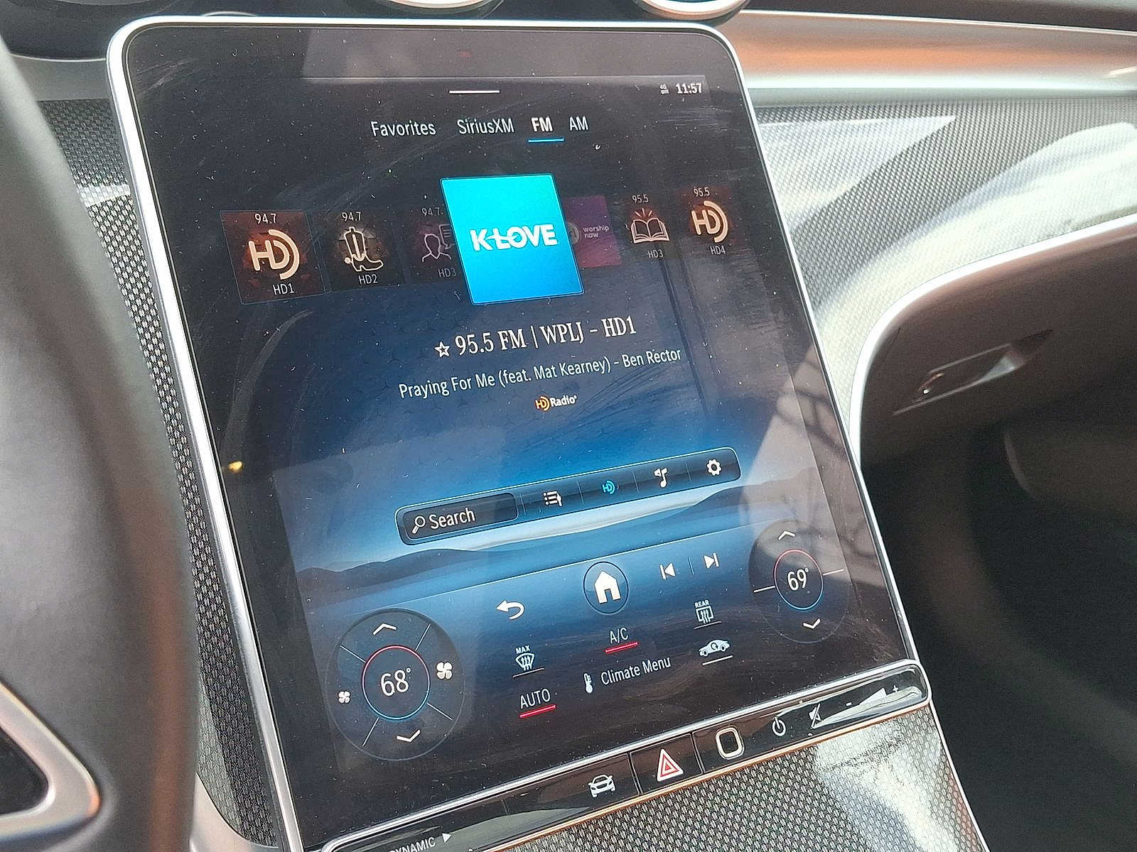 Thumbnail: 2023 Mercedes-Benz C-Class - 13