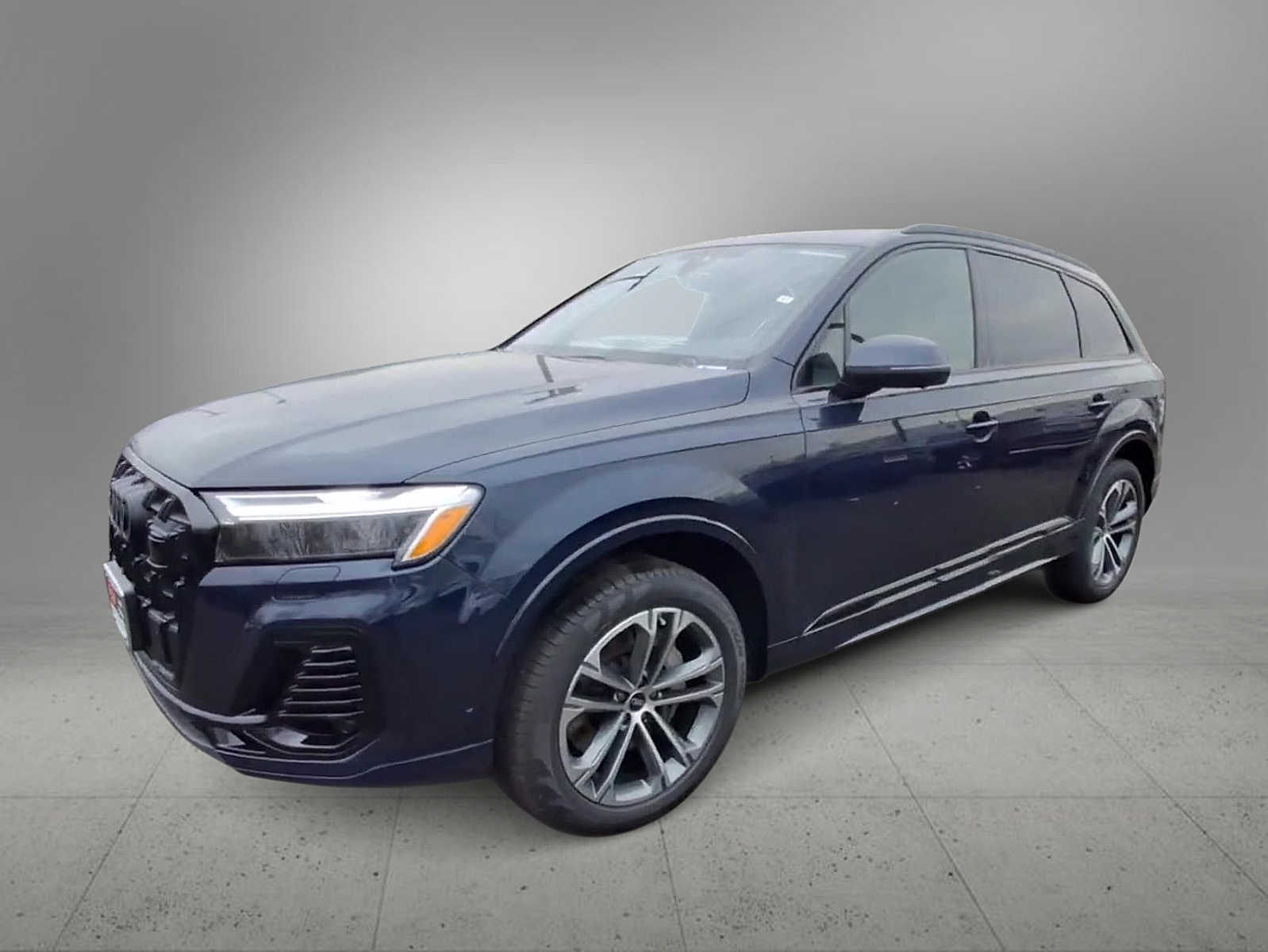 Thumbnail: 2026 Audi Q7 - 4