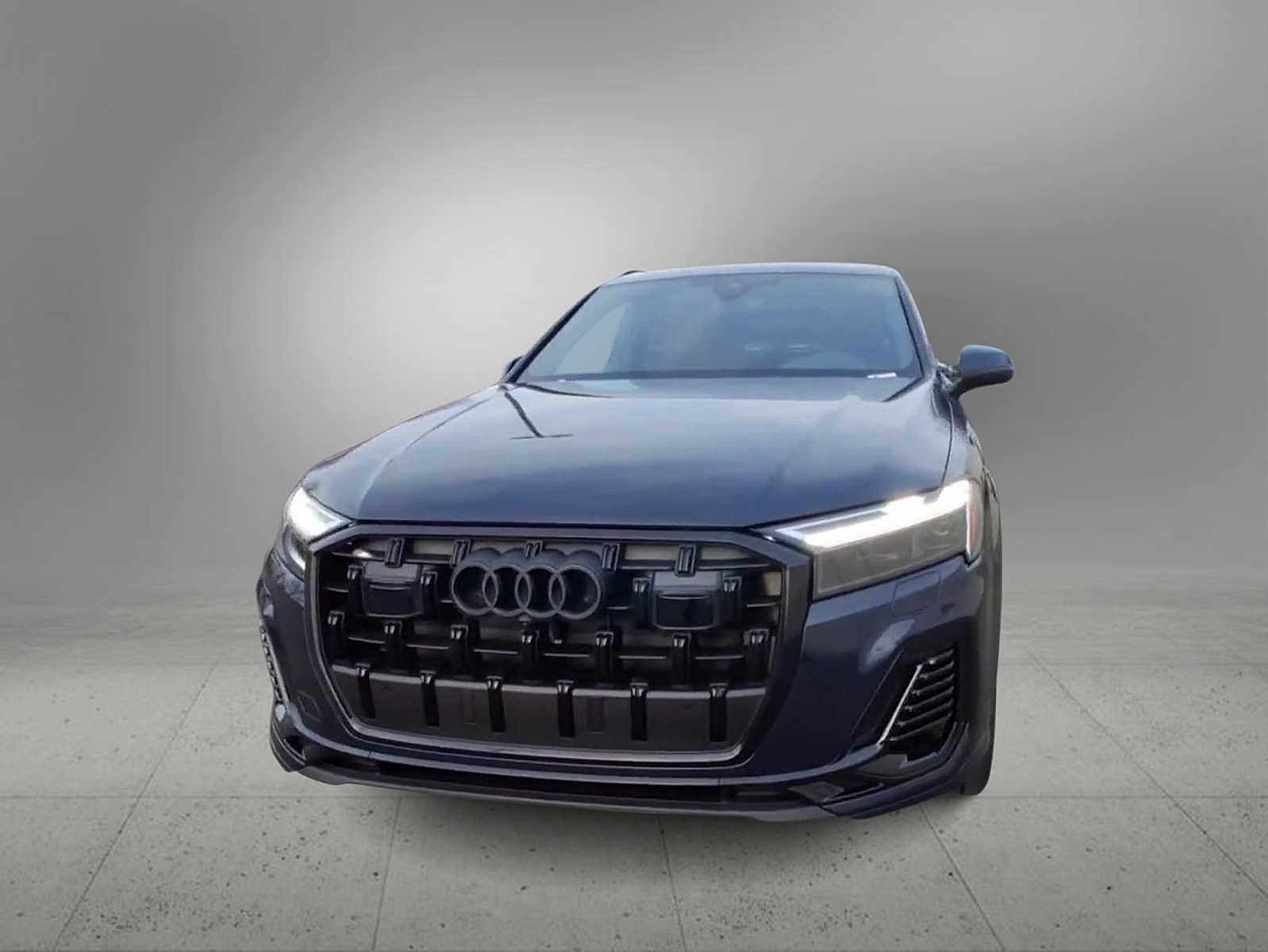 Thumbnail: 2026 Audi Q7 - 3