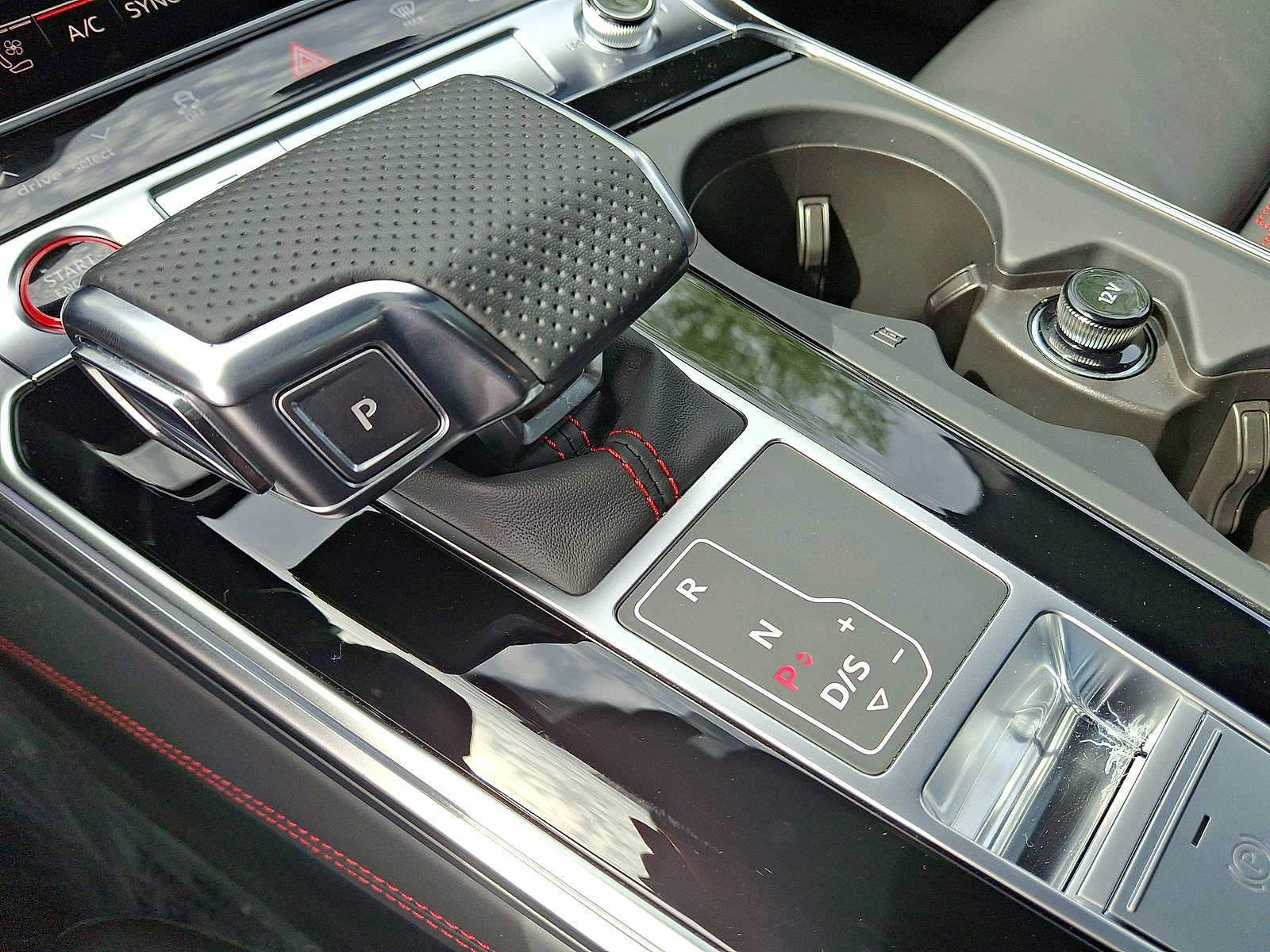Thumbnail: 2026 Audi RS 6 - 9