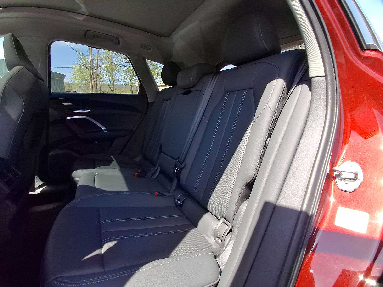 Thumbnail: 2025 Audi Q5 - 20