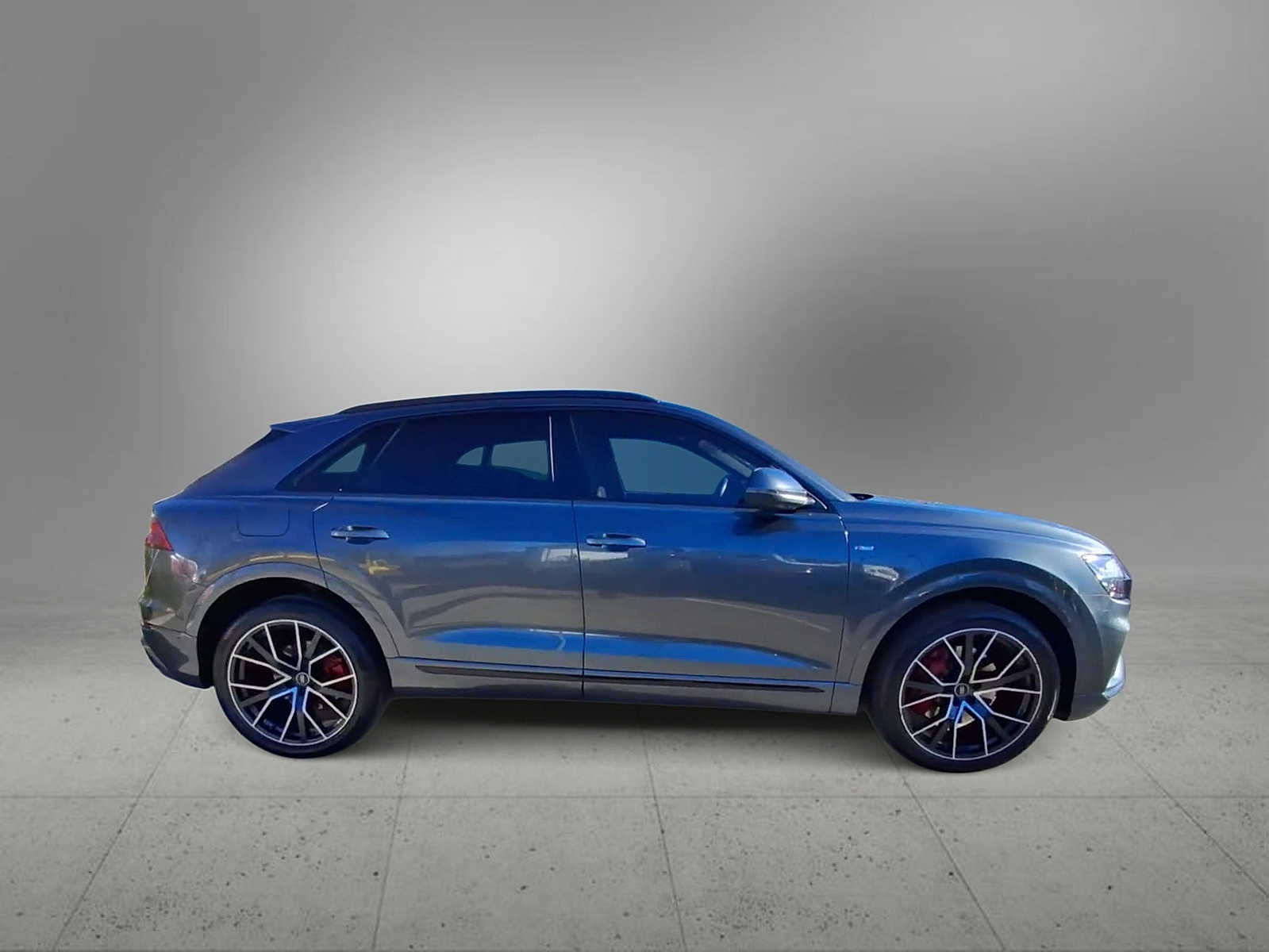 Thumbnail: 2021 Audi Q8 - 9