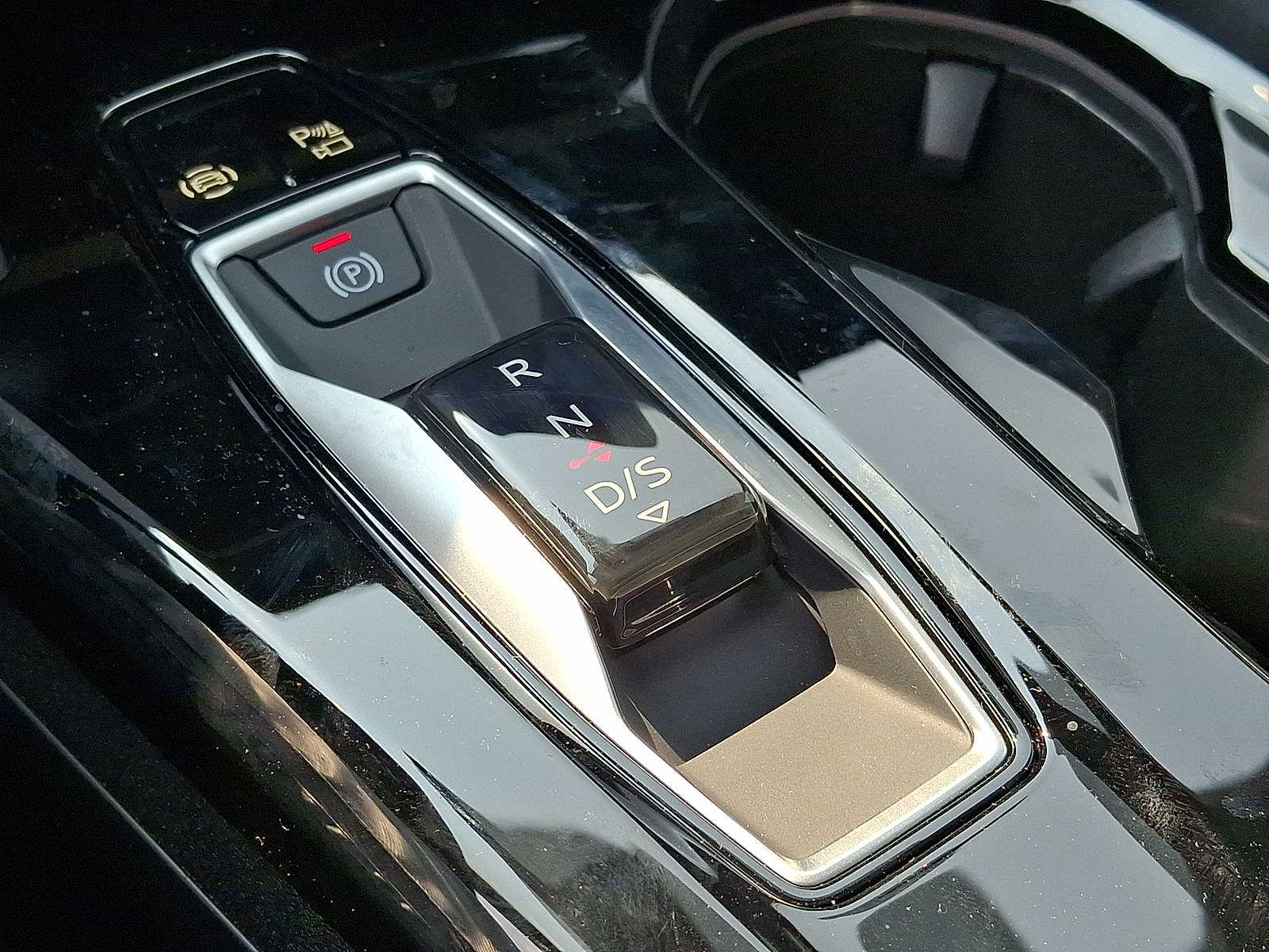 Thumbnail: 2025 Audi Q5 - 14