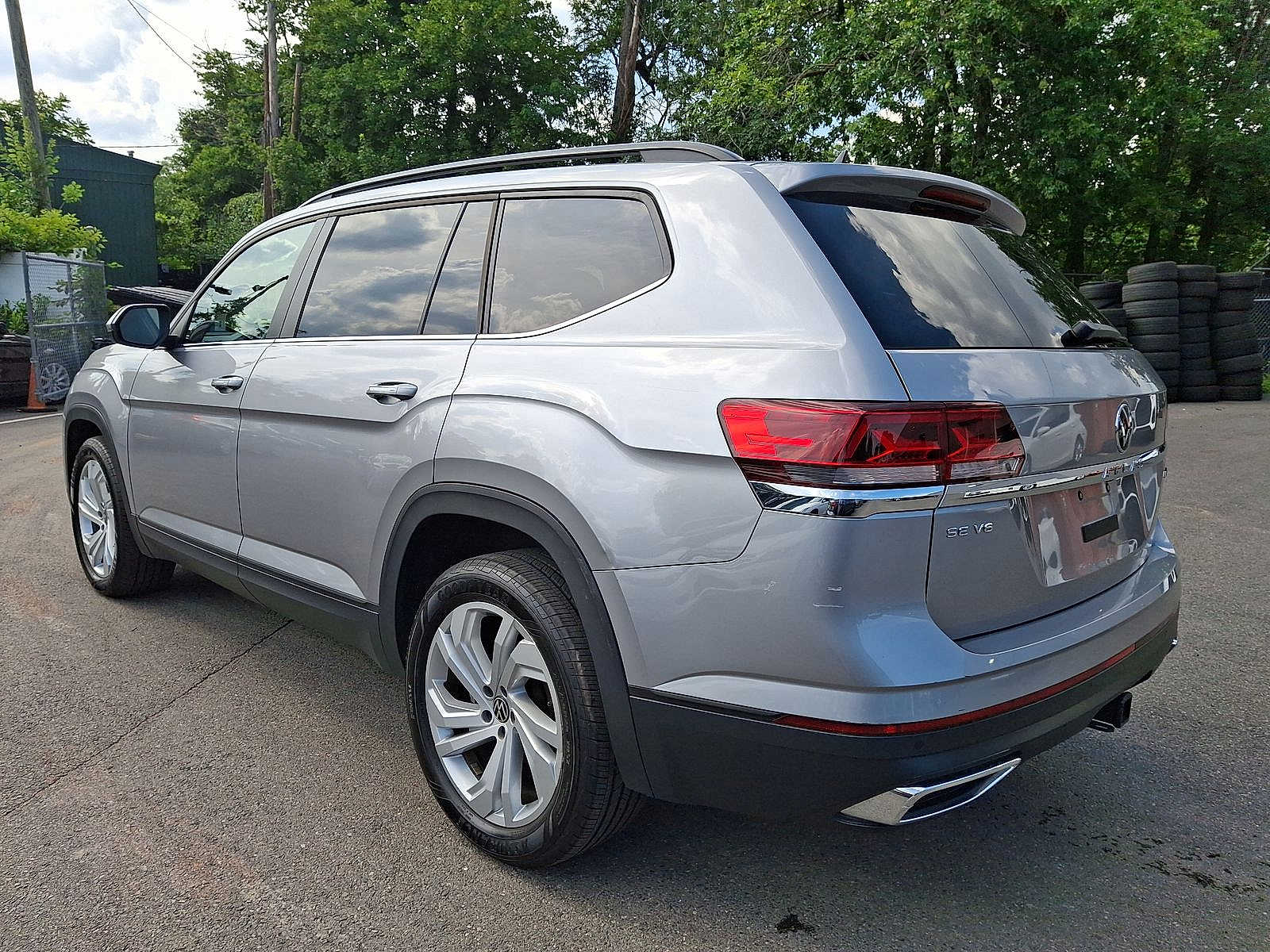 Thumbnail: 2022 Volkswagen Atlas - 22