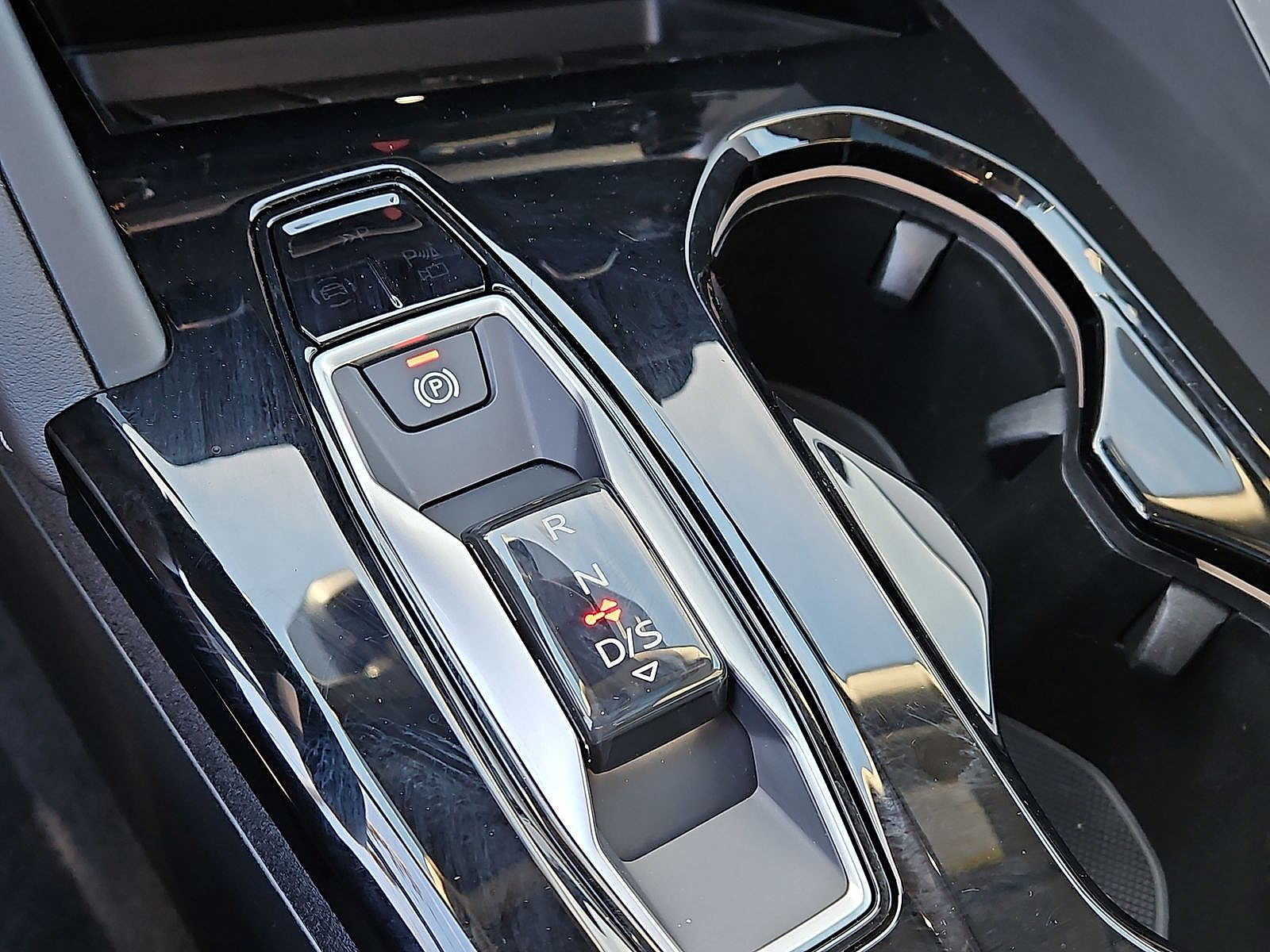 Thumbnail: 2025 Audi Q5 - 12