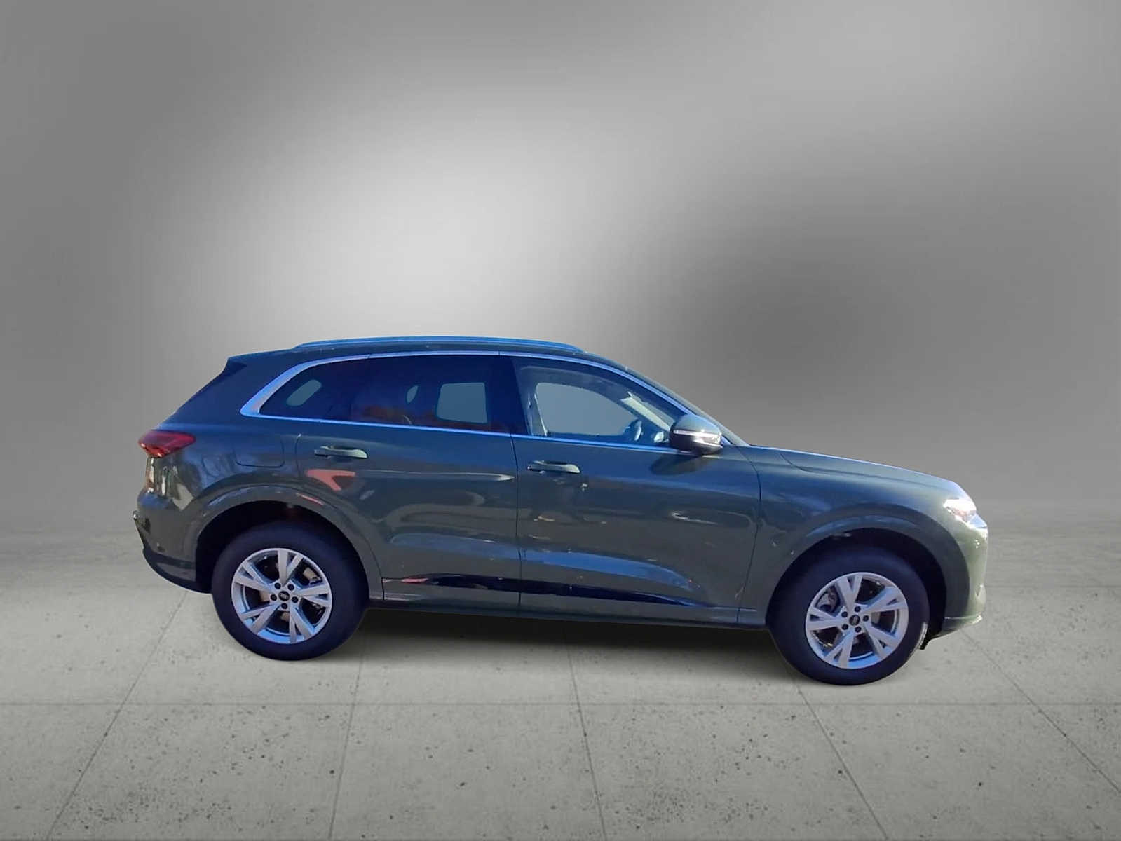 Thumbnail: 2025 Audi Q5 - 9