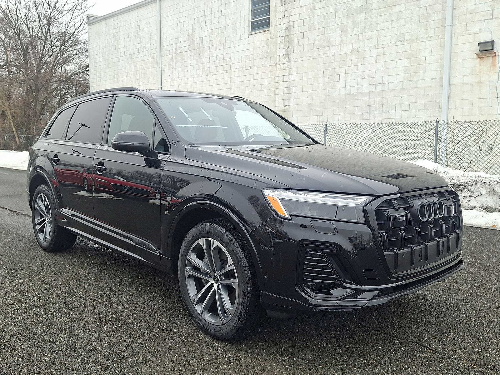Thumbnail: 2026 Audi Q7 - 10