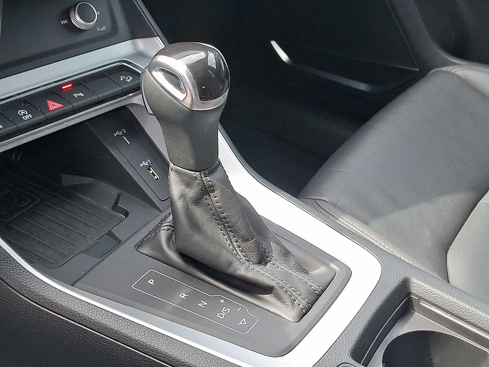 Thumbnail: 2021 Audi Q3 - 12