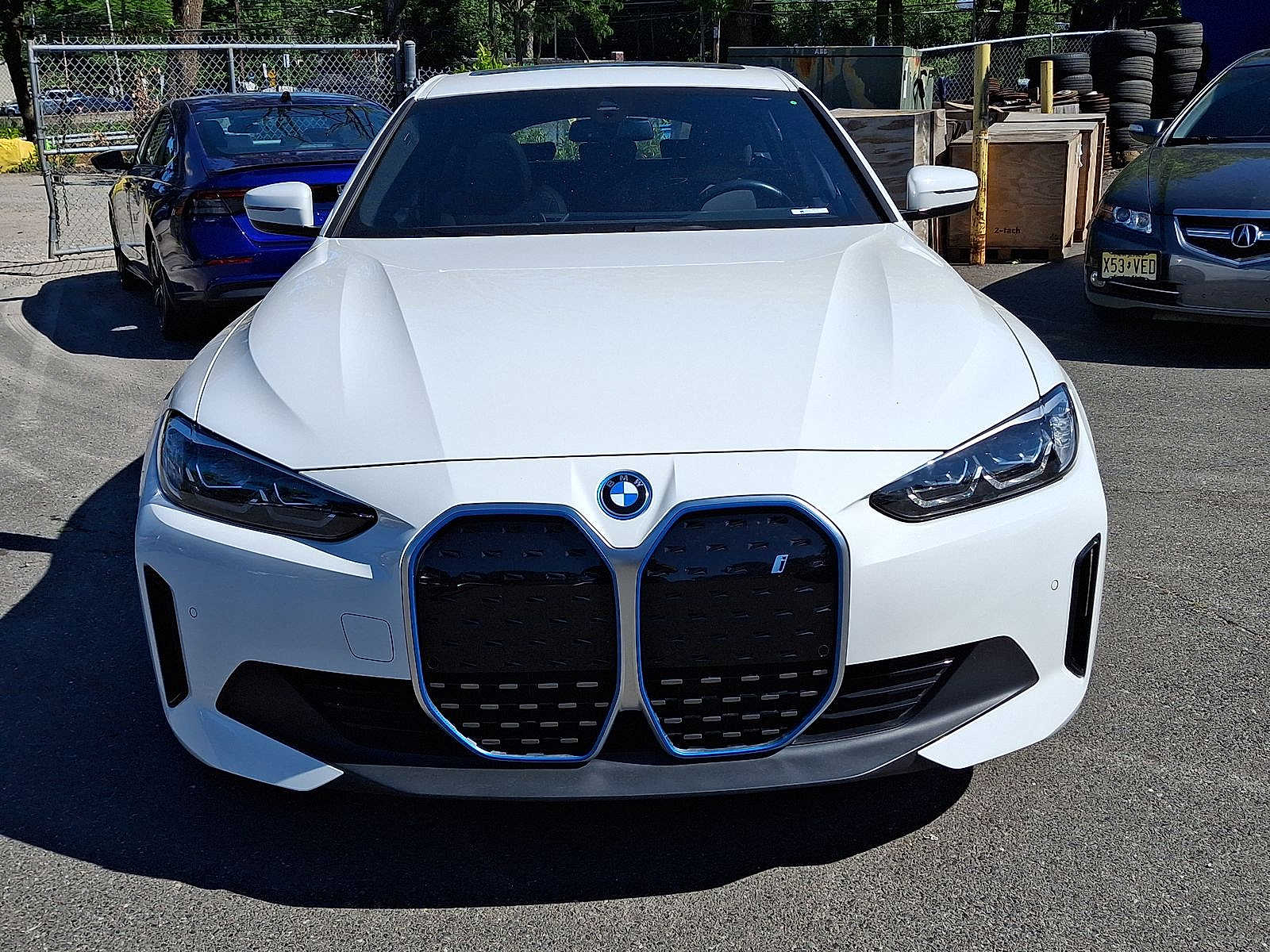Thumbnail: 2023 BMW i4 - 27