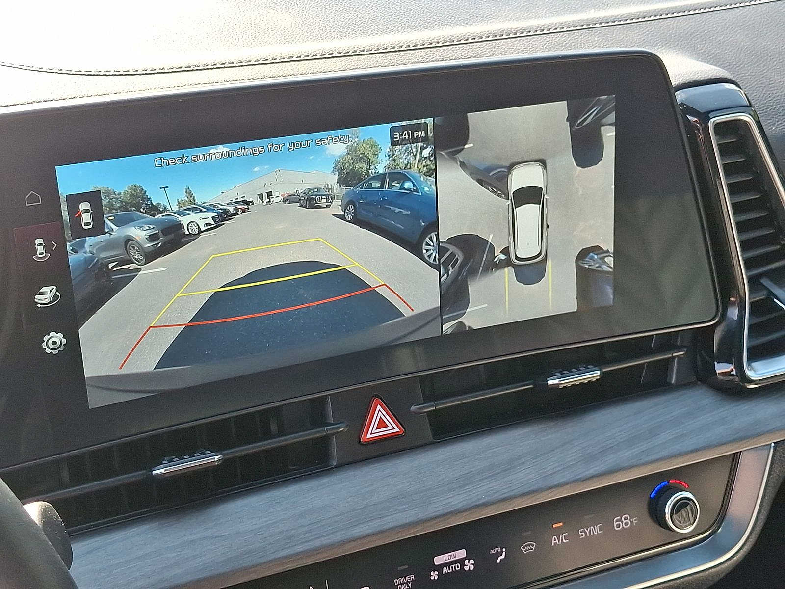 Thumbnail: 2023 Kia Sportage - 13