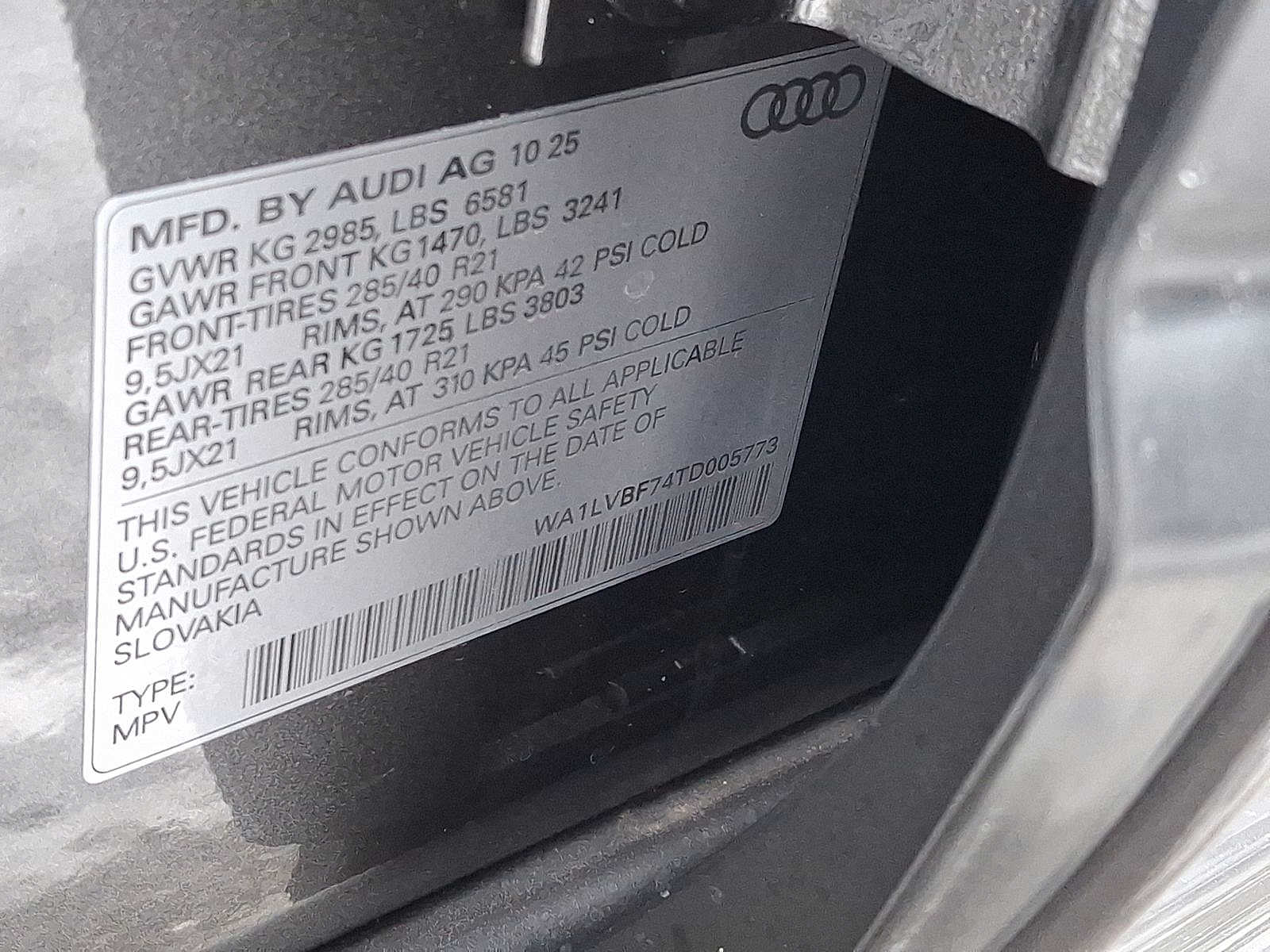 Thumbnail: 2026 Audi Q7 - 17