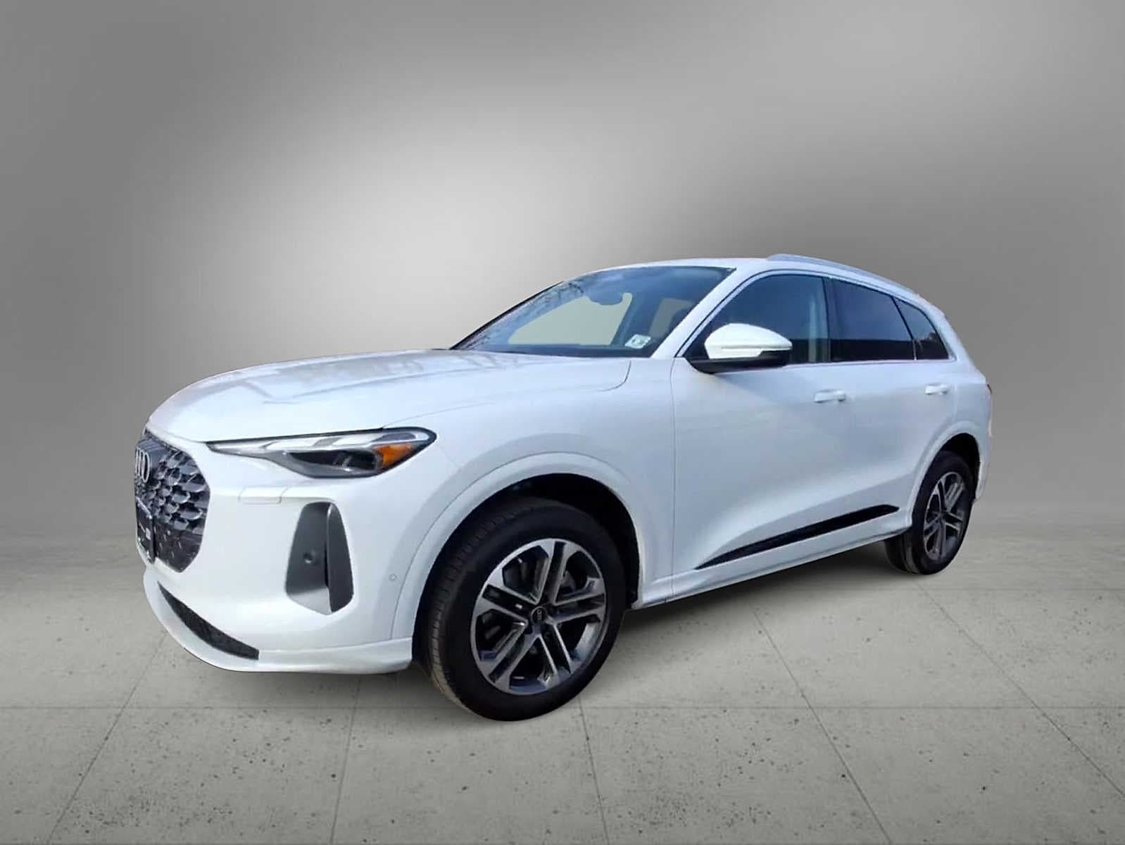 Thumbnail: 2025 Audi Q5 - 4