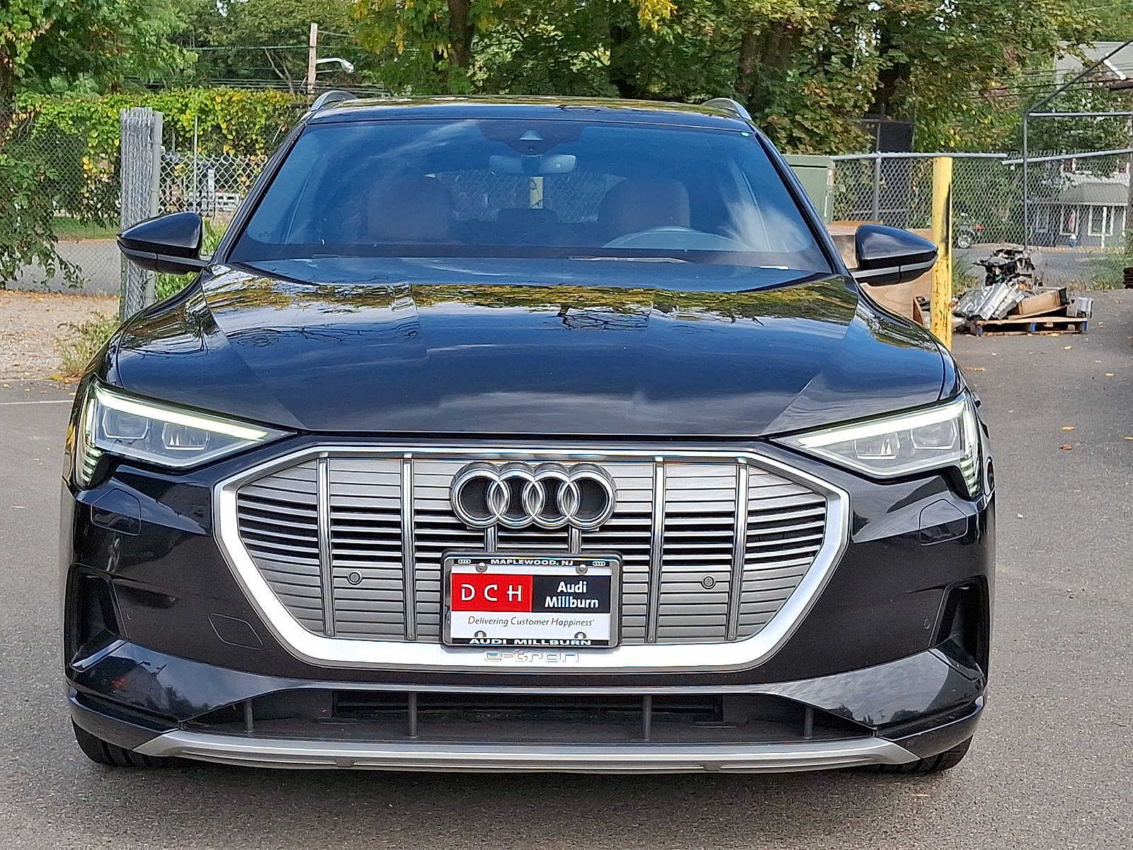 Thumbnail: 2021 Audi e-tron - 29
