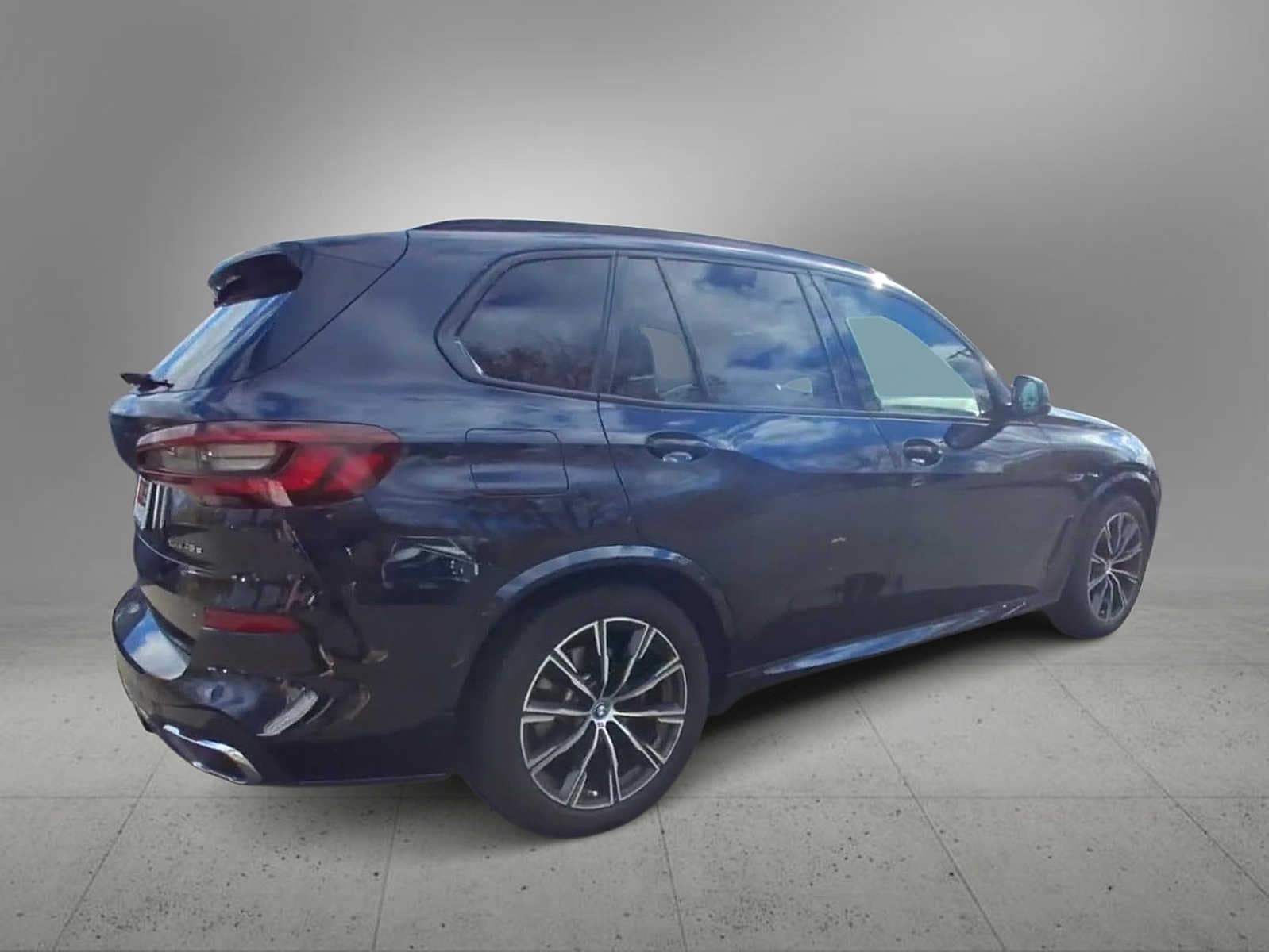 Thumbnail: 2022 BMW X5 - 8
