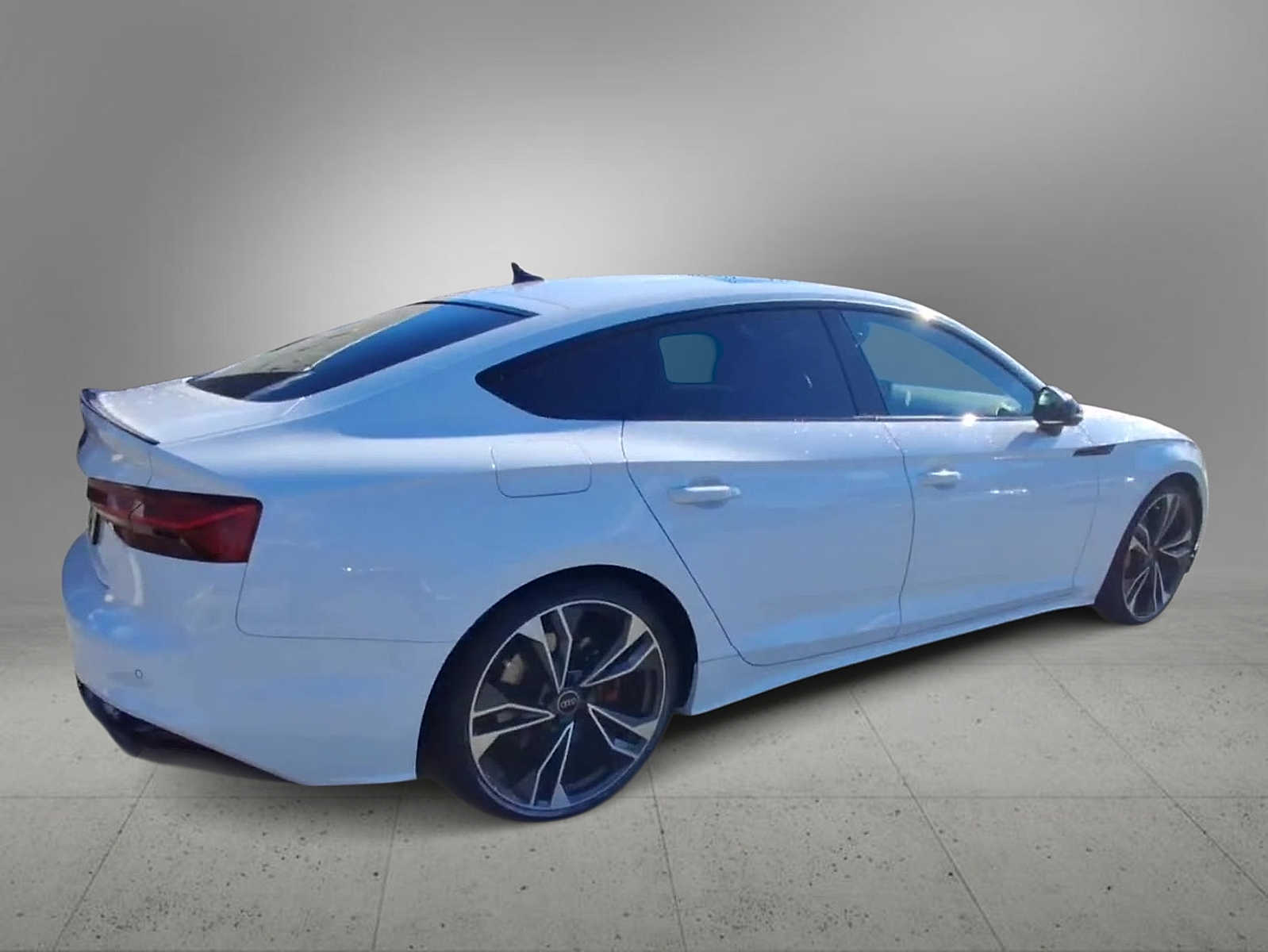 Thumbnail: 2024 Audi S5 - 8