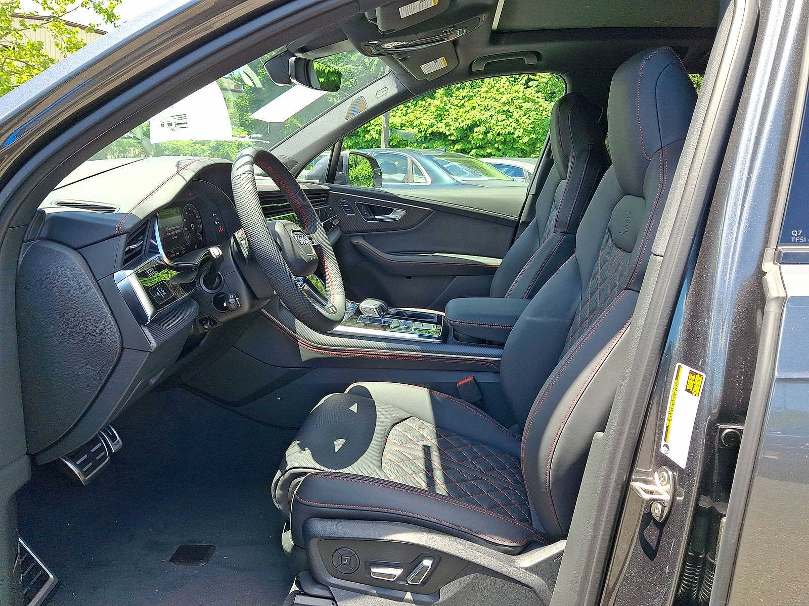Thumbnail: 2026 Audi Q7 - 20
