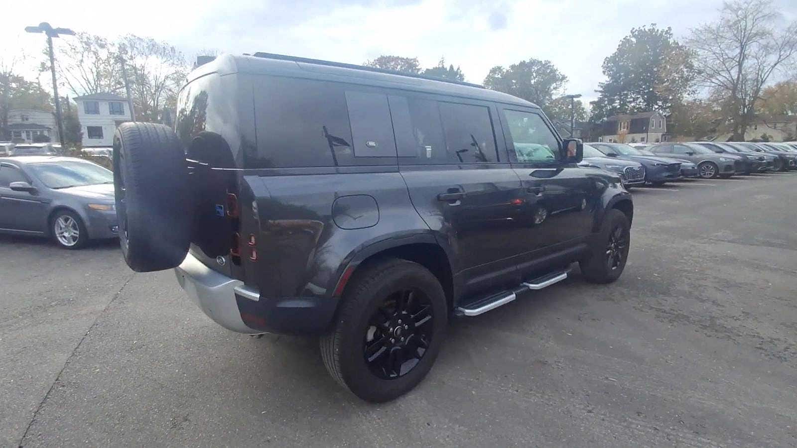 Thumbnail: 2023 Land Rover Defender - 8