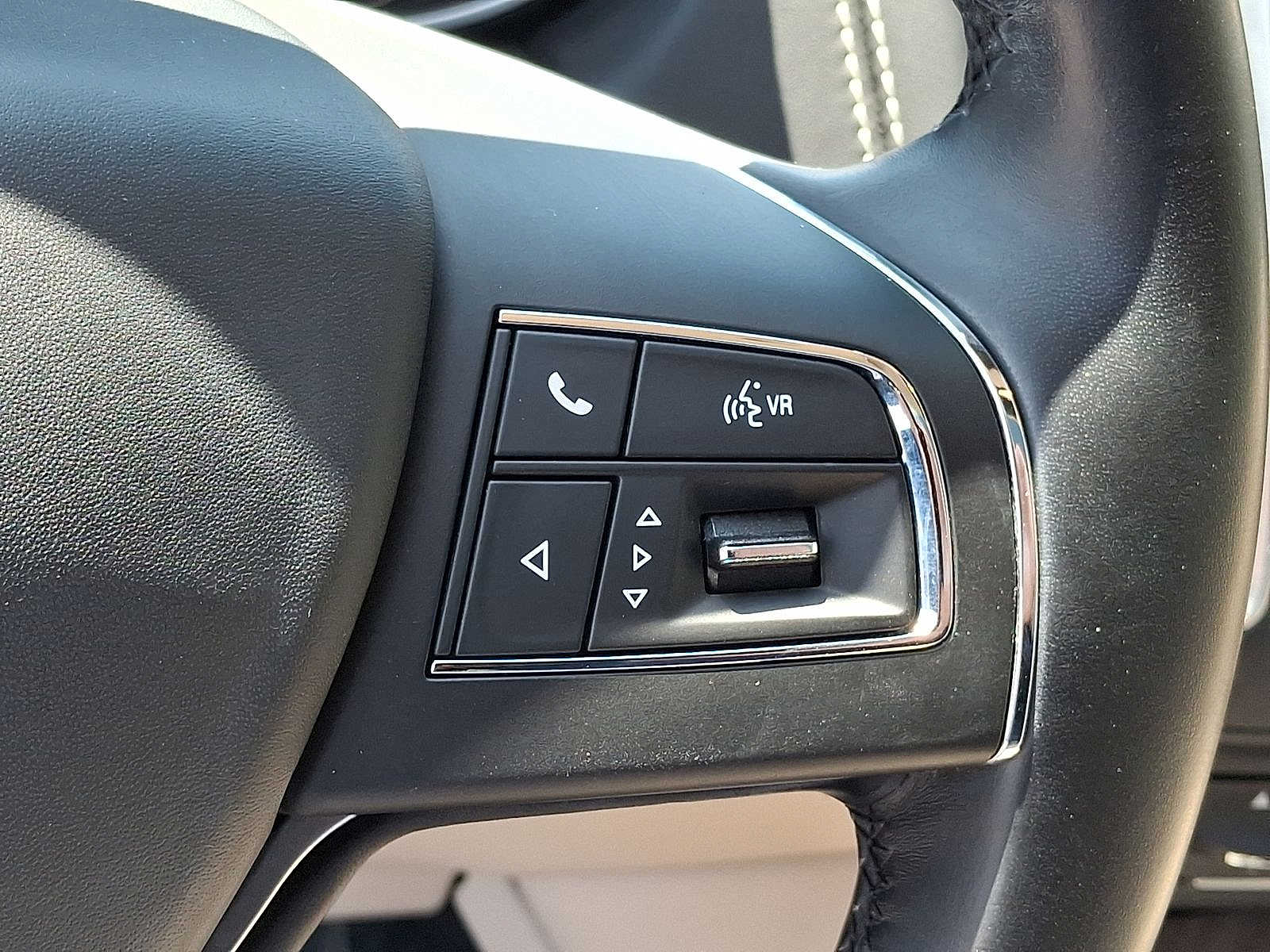 Thumbnail: 2020 Maserati Levante - 17