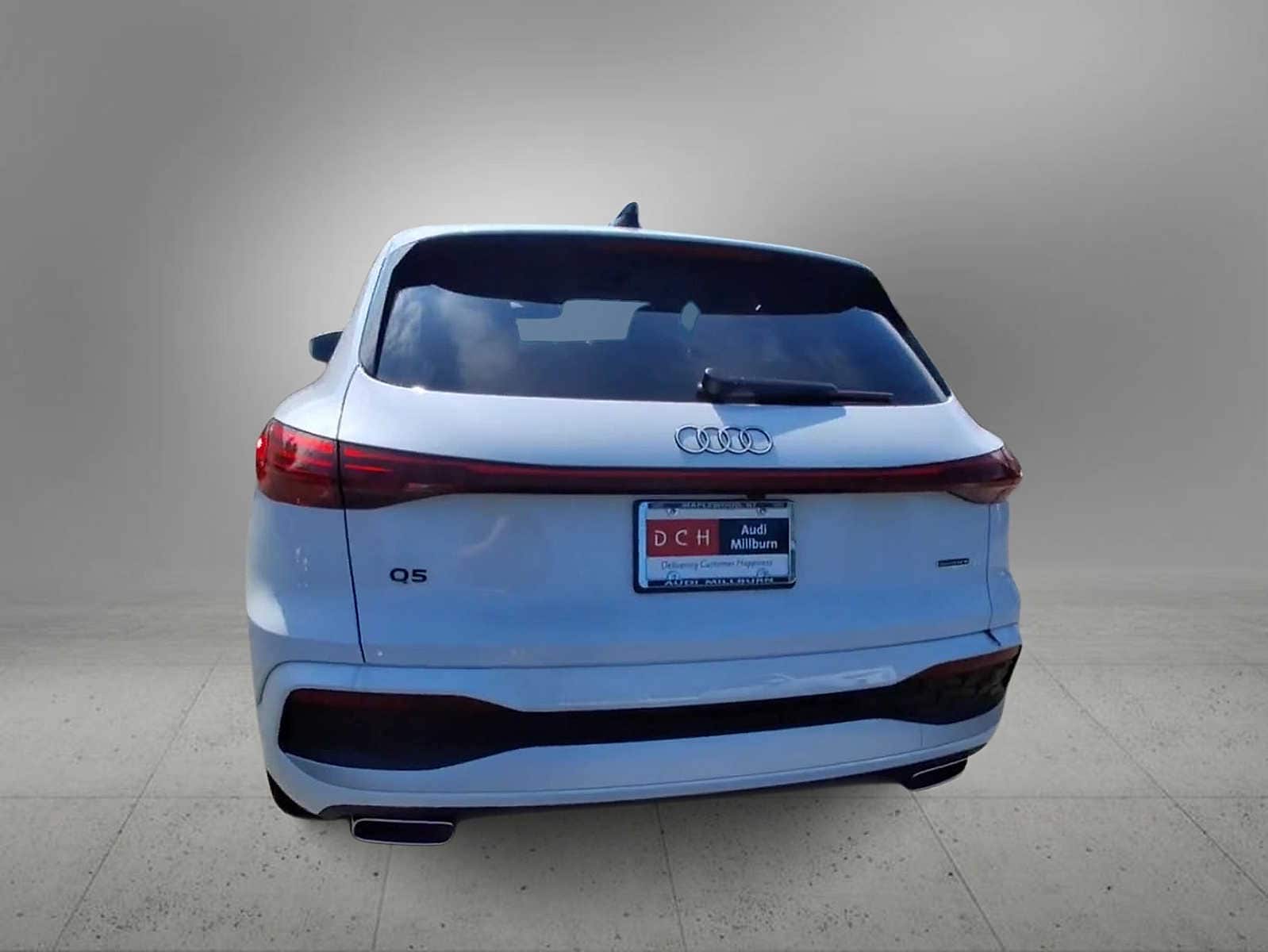 Thumbnail: 2025 Audi Q5 - 7