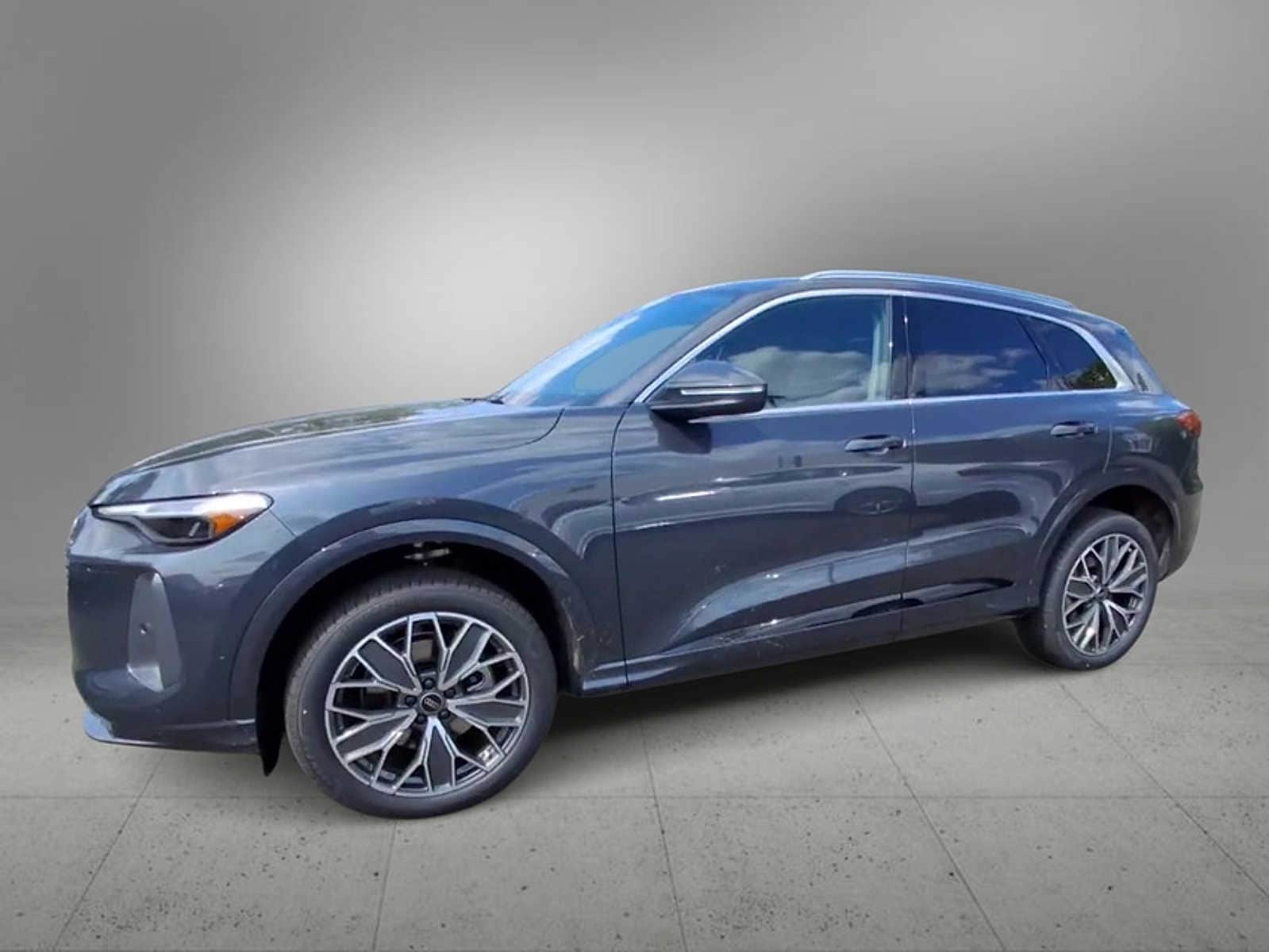 2025 Audi Q5 Premium Plus 4