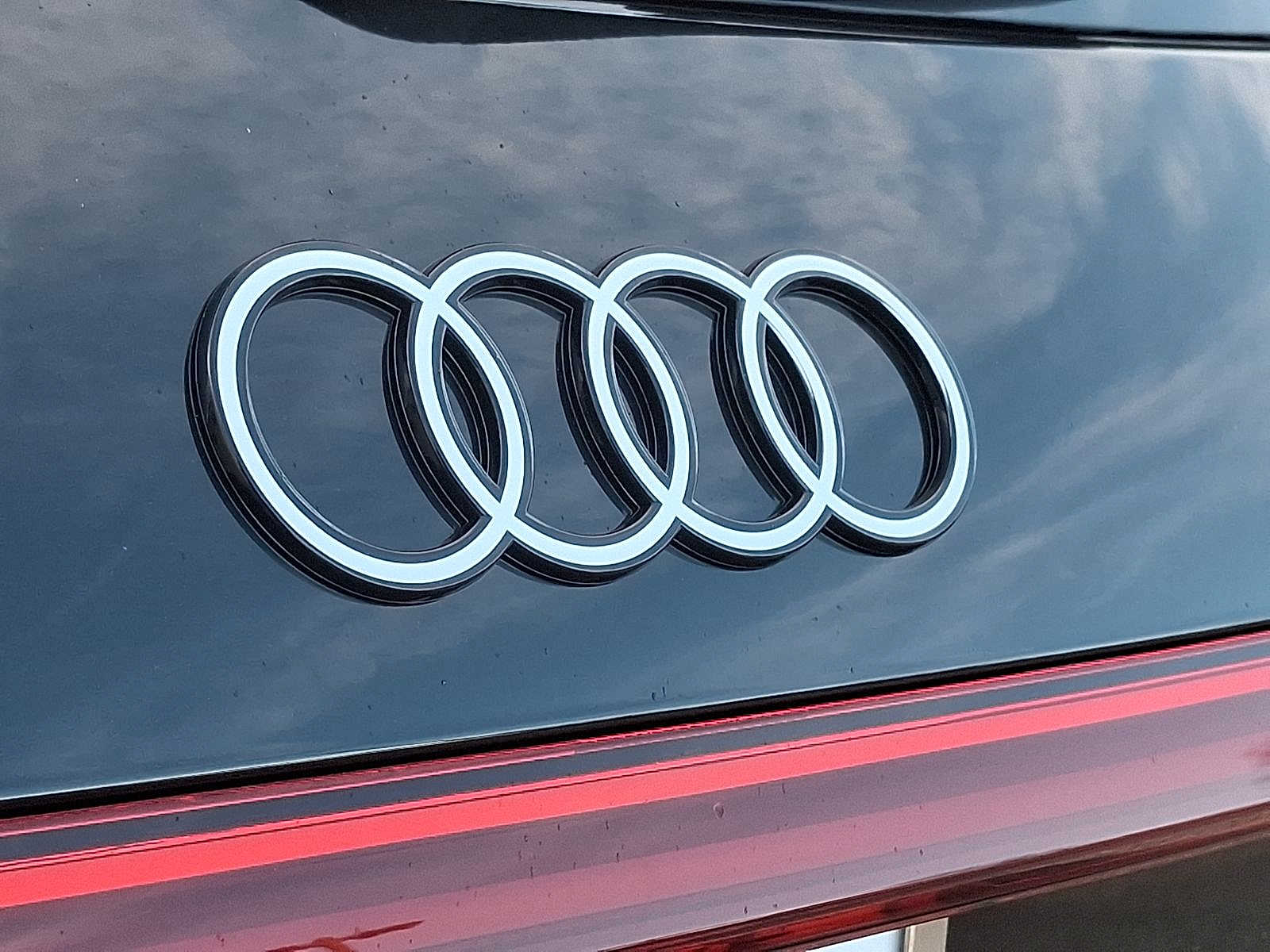 Thumbnail: 2025 Audi Q5 - 16