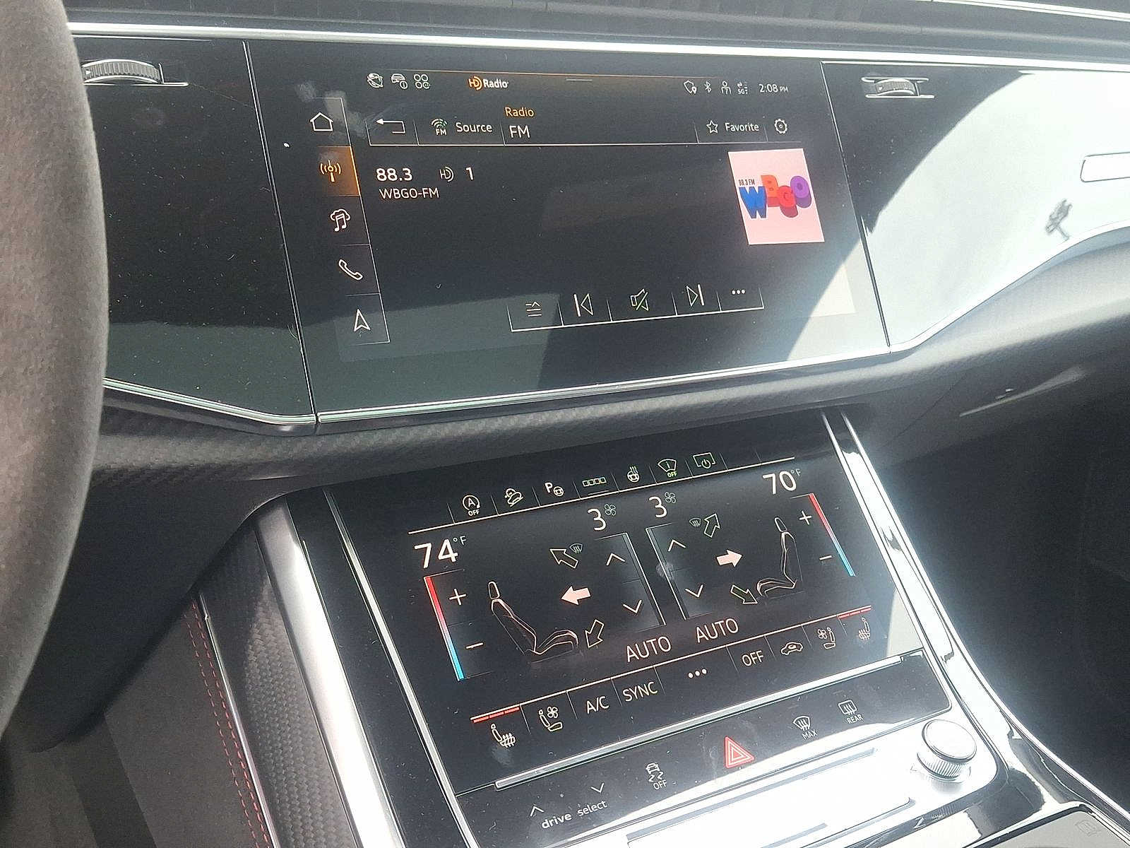 Thumbnail: 2026 Audi RS Q8 - 14