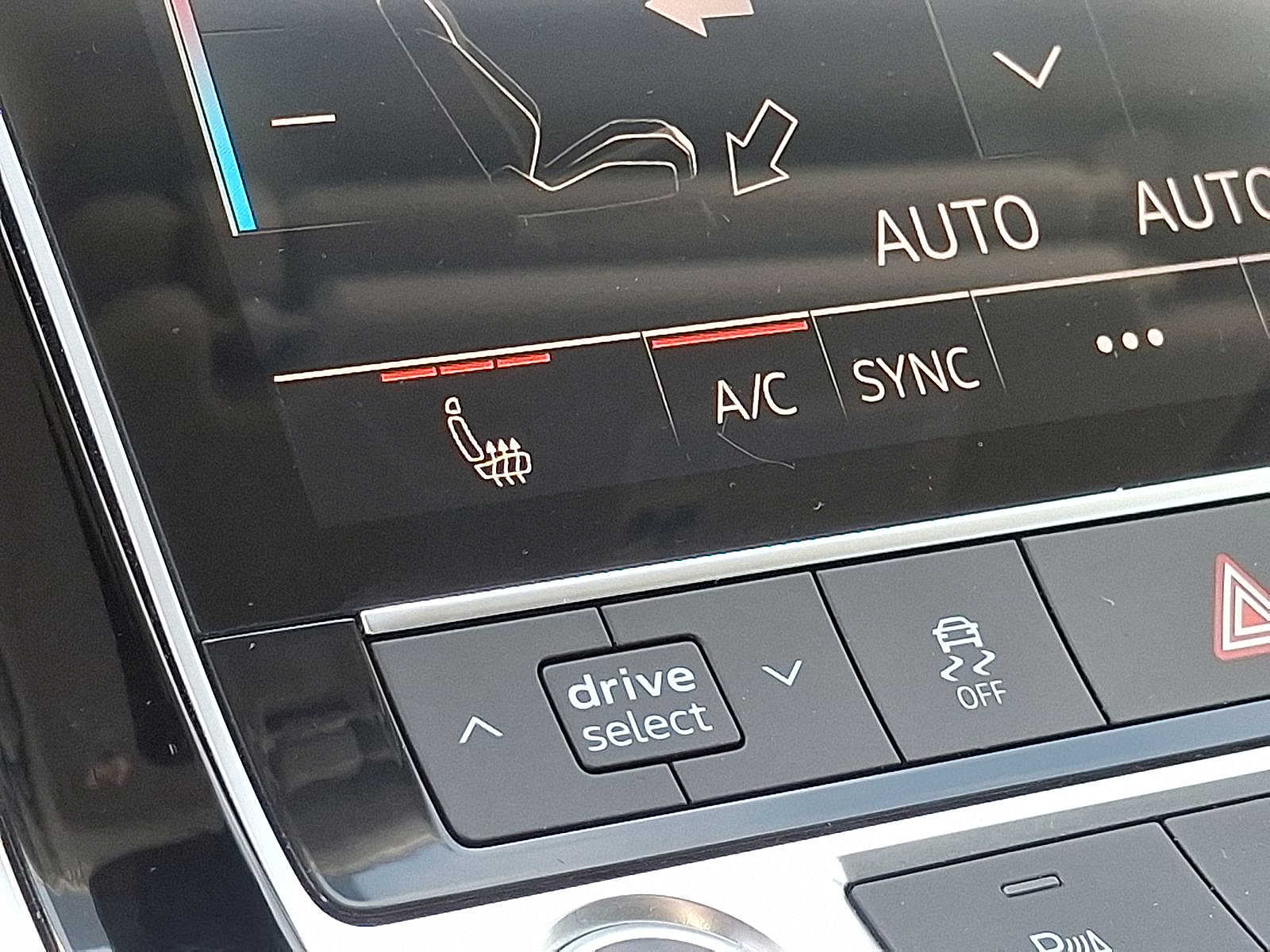 Thumbnail: 2023 Audi Q7 - 19